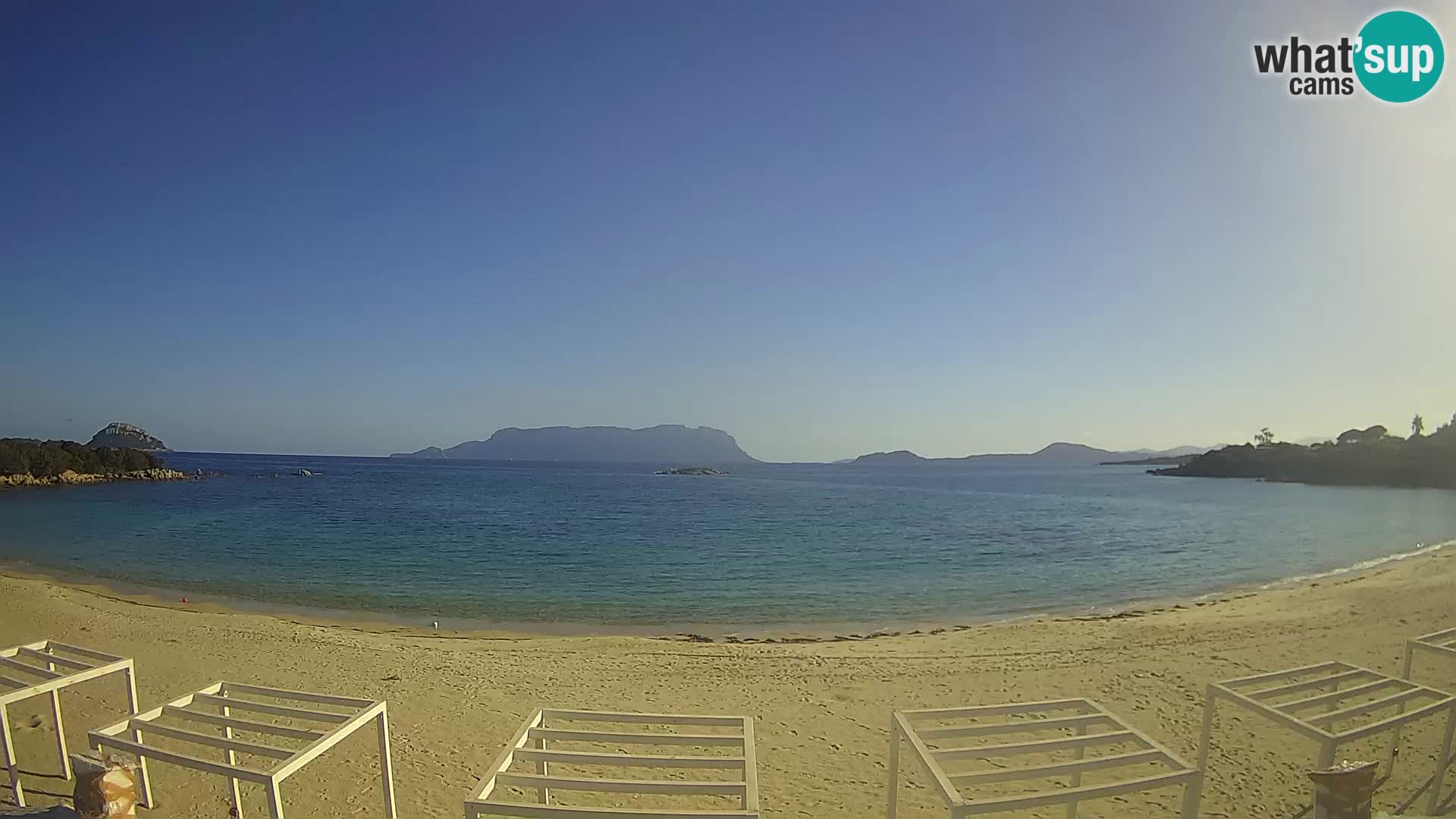 Plaža Cala Sassari Spletna kamera v živo Golfo Aranci – Sardinija