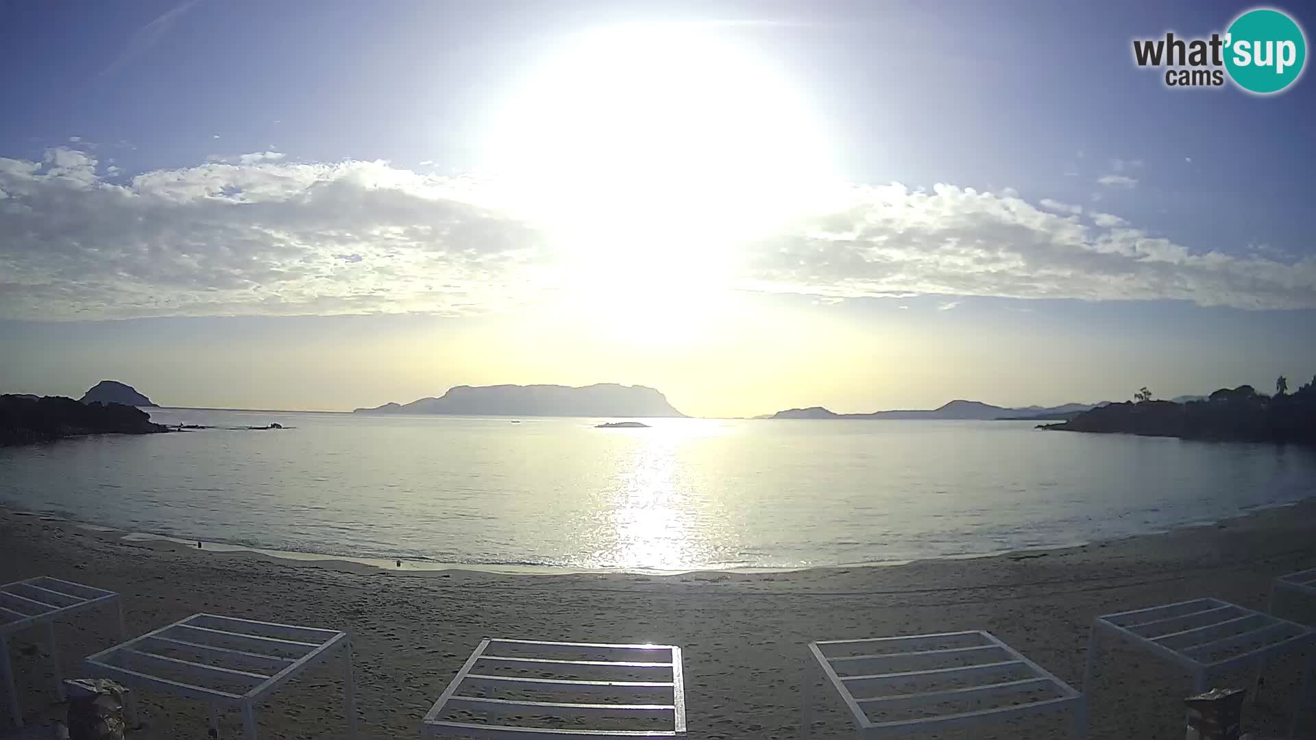 Plaža Cala Sassari Spletna kamera v živo Golfo Aranci – Sardinija