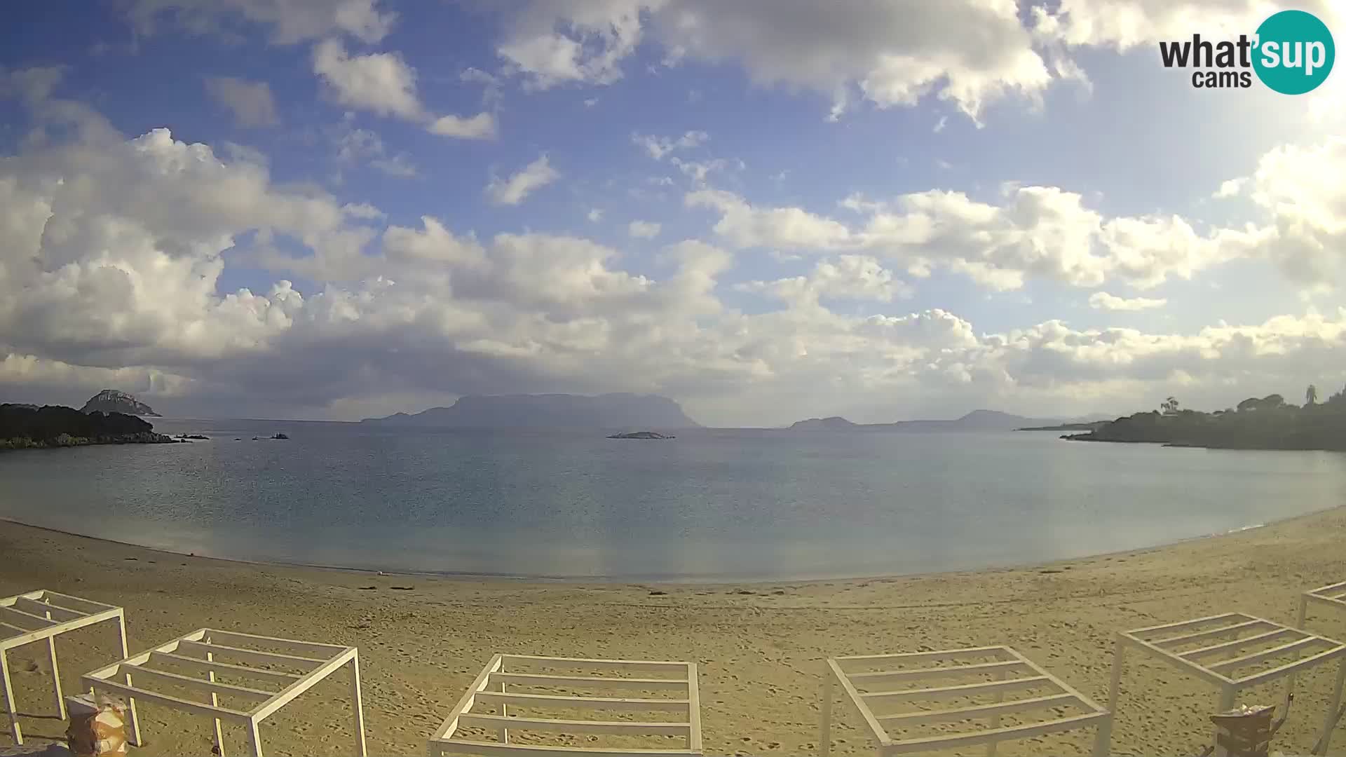 Web kamera uživo plaža Cala Sassari – Golfo Aranci – Sardinija