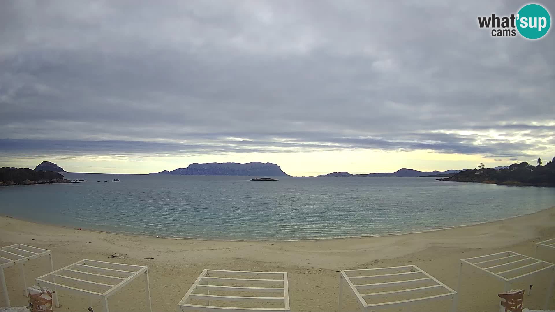 Web kamera uživo plaža Cala Sassari – Golfo Aranci – Sardinija