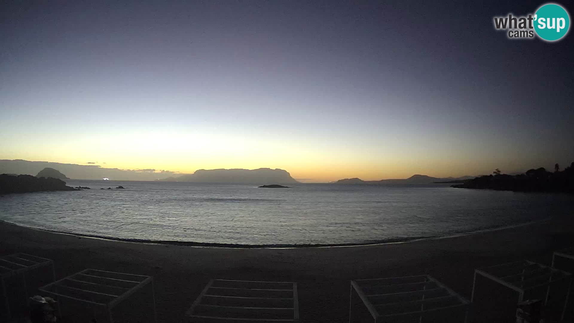 Web kamera uživo plaža Cala Sassari – Golfo Aranci – Sardinija