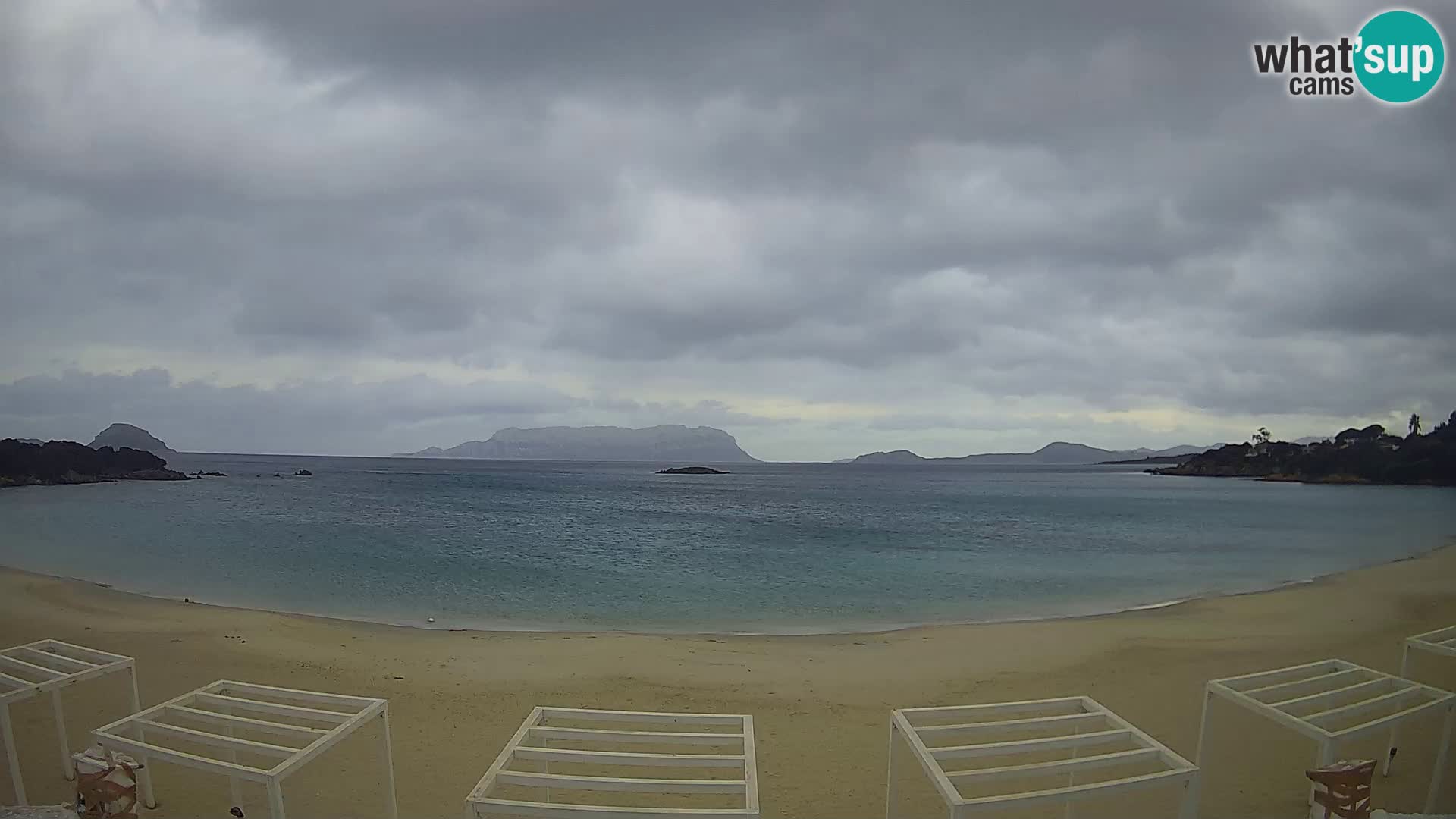 Plaža Cala Sassari Spletna kamera v živo Golfo Aranci – Sardinija