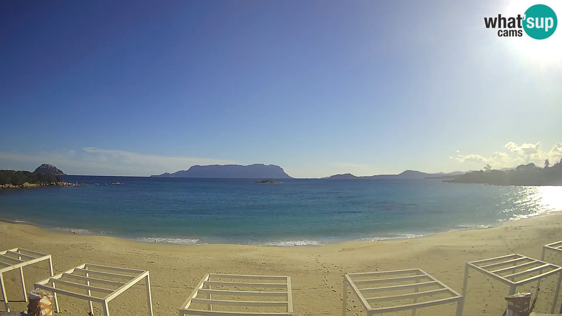 Plaža Cala Sassari Spletna kamera v živo Golfo Aranci – Sardinija