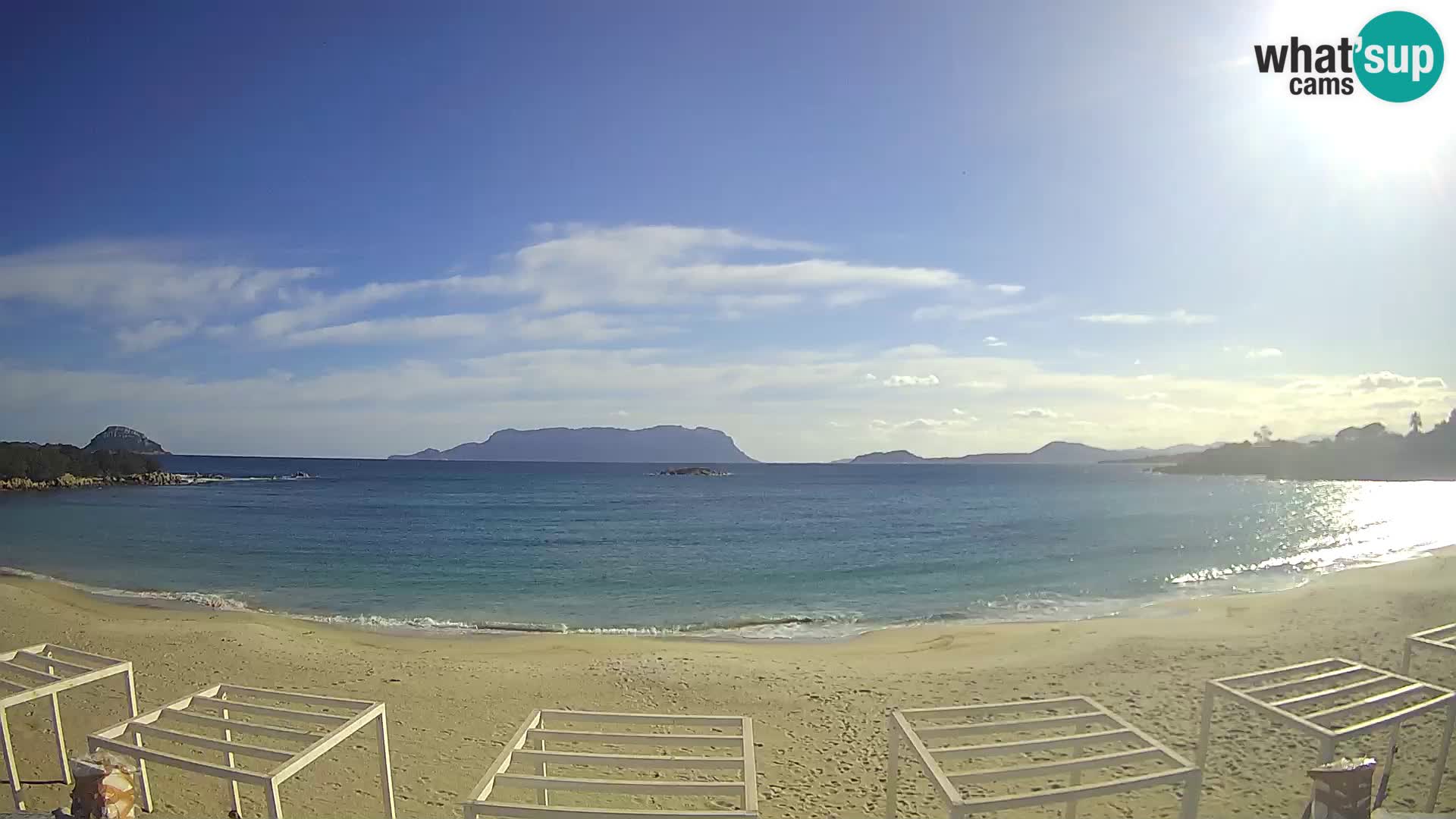 Plaža Cala Sassari Spletna kamera v živo Golfo Aranci – Sardinija