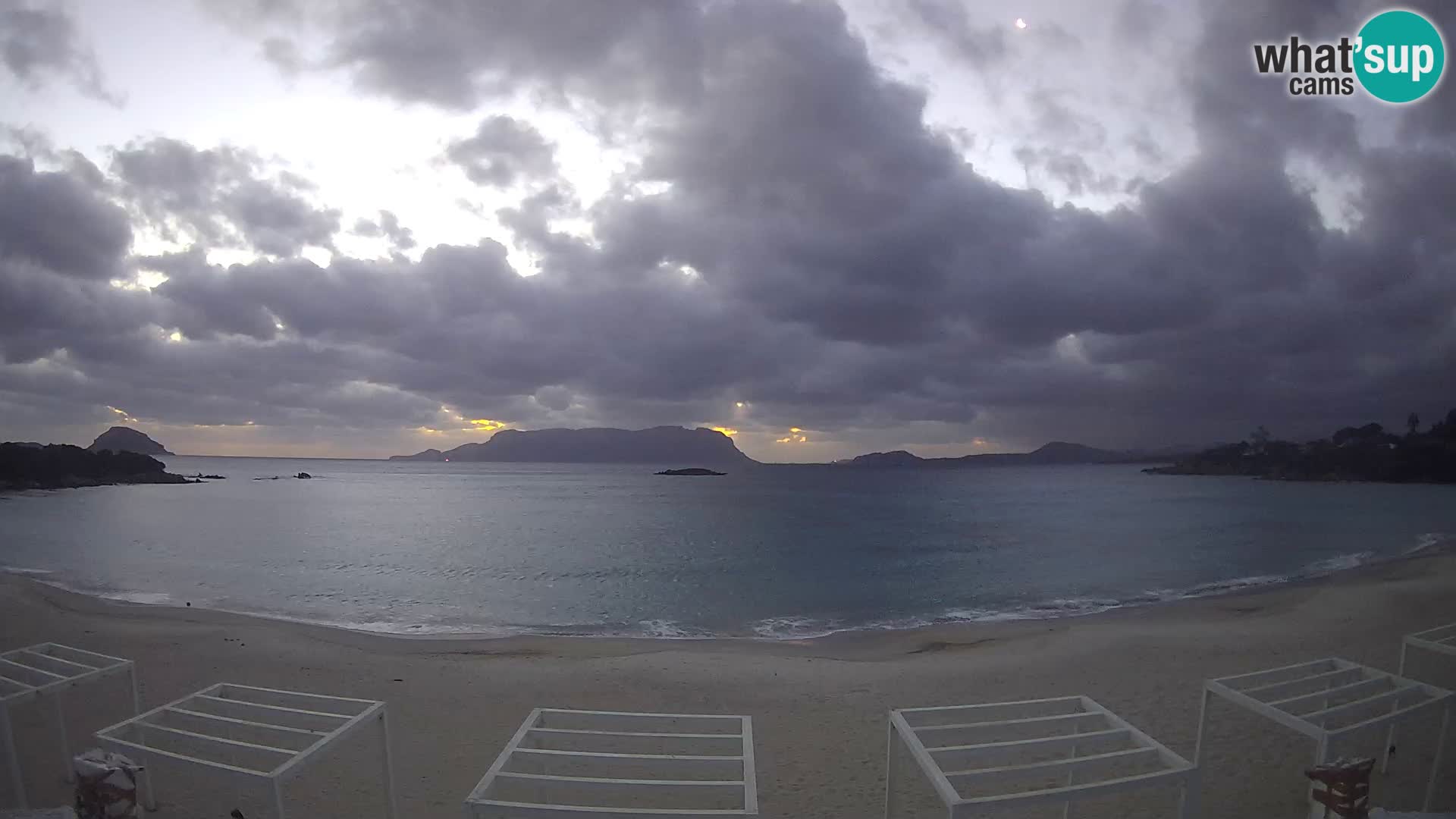 Web kamera uživo plaža Cala Sassari – Golfo Aranci – Sardinija