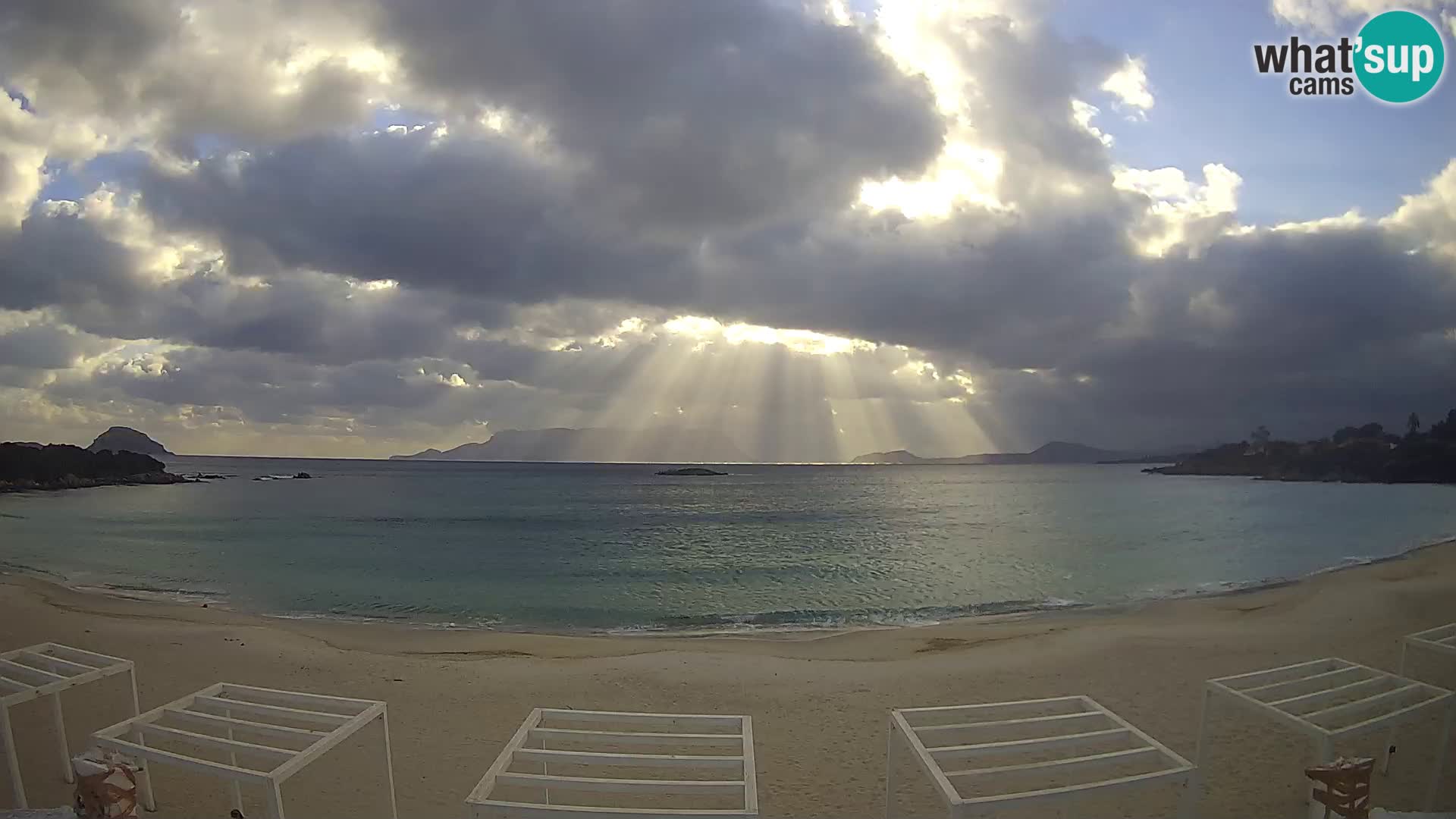 Plaža Cala Sassari Spletna kamera v živo Golfo Aranci – Sardinija