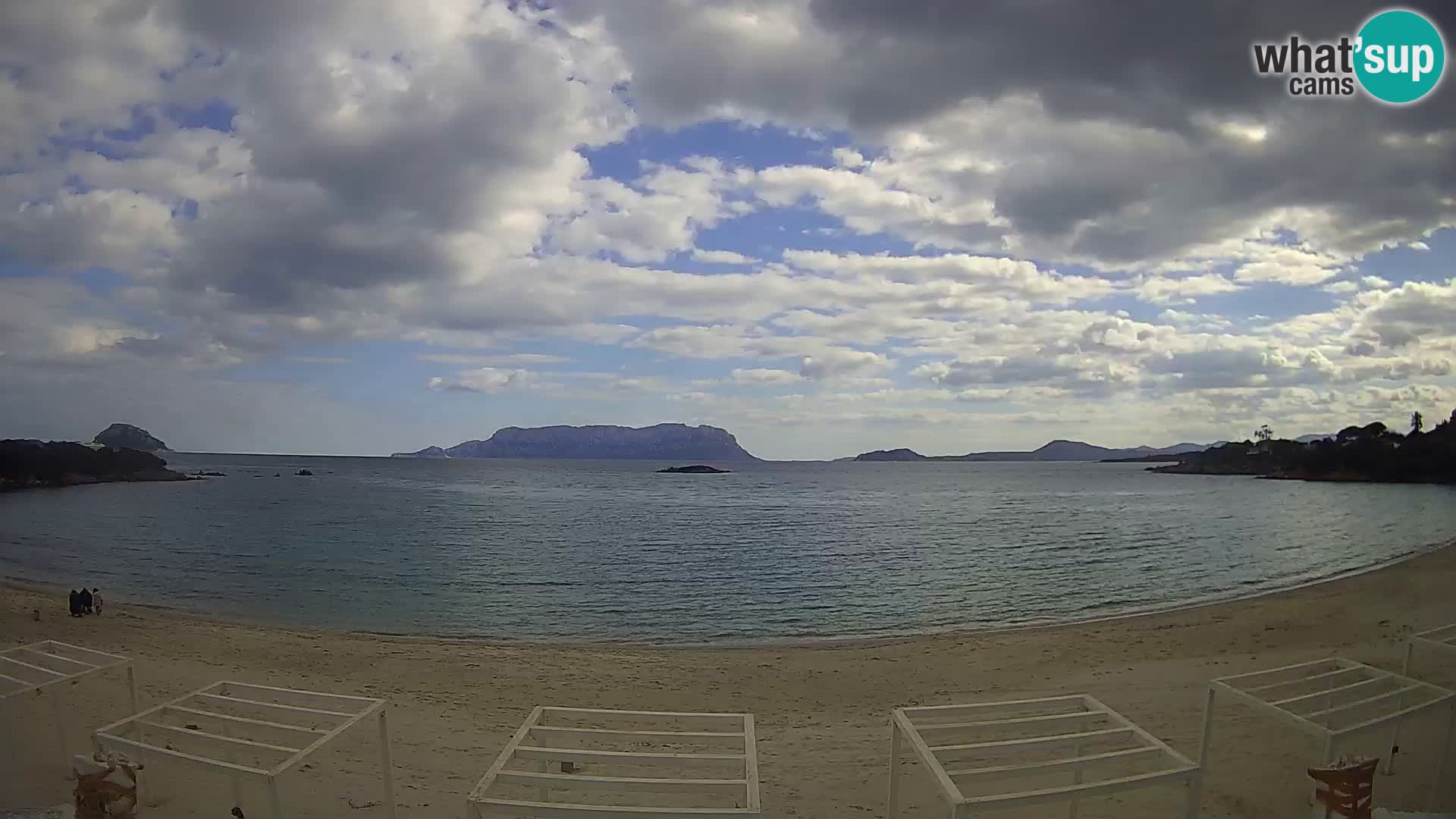 Plaža Cala Sassari Spletna kamera v živo Golfo Aranci – Sardinija