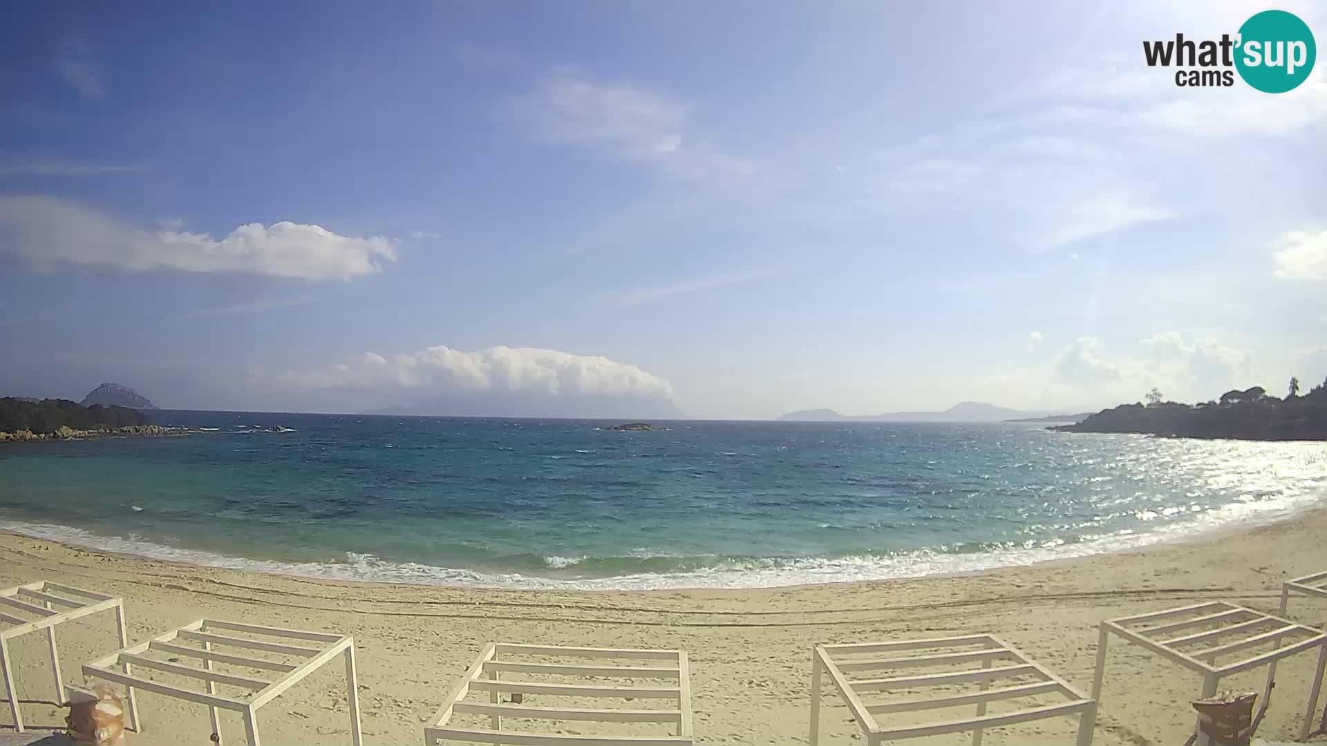 Plaža Cala Sassari Spletna kamera v živo Golfo Aranci – Sardinija