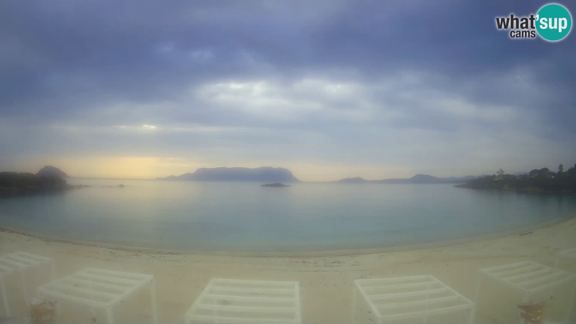 Web kamera uživo plaža Cala Sassari – Golfo Aranci – Sardinija