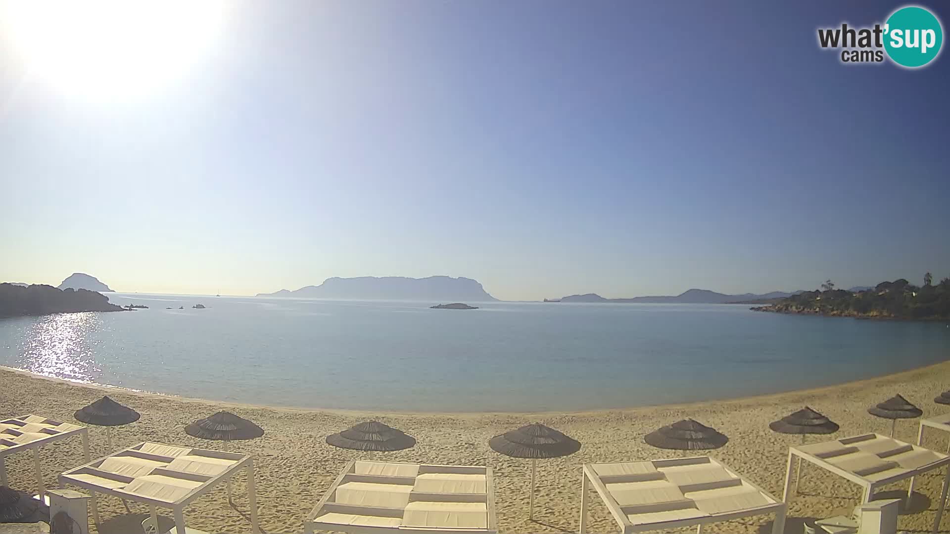 Plaža Cala Sassari Spletna kamera v živo Golfo Aranci – Sardinija