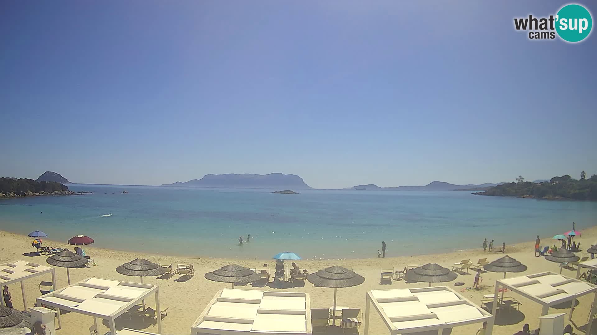 Plaža Cala Sassari Spletna kamera v živo Golfo Aranci – Sardinija