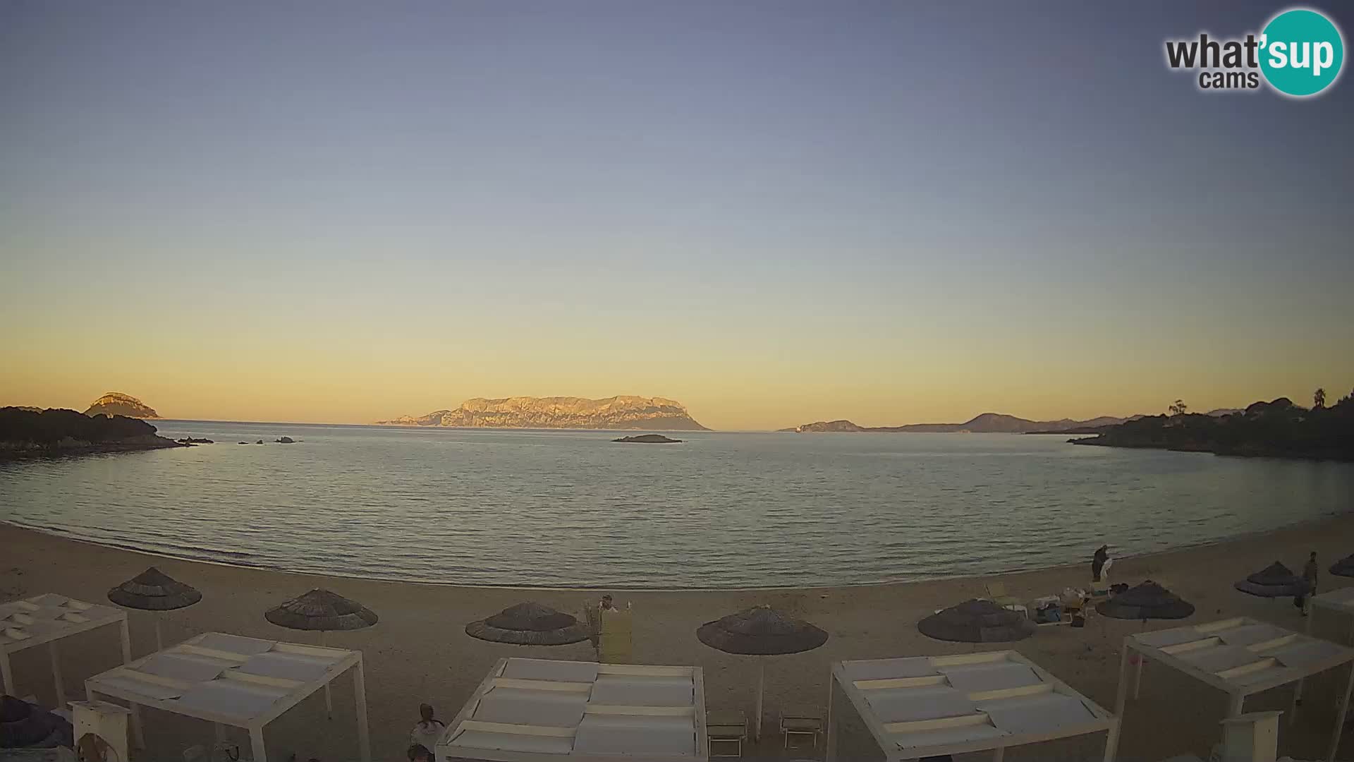 Plaža Cala Sassari Spletna kamera v živo Golfo Aranci – Sardinija