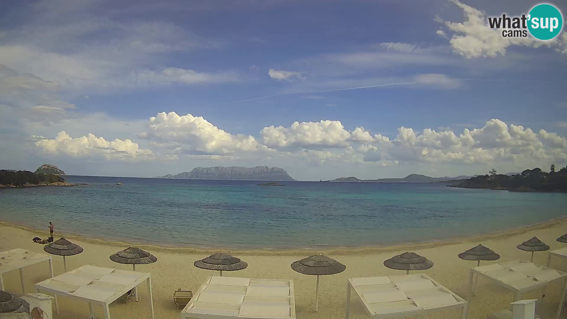 Plaža Cala Sassari Spletna kamera v živo Golfo Aranci – Sardinija