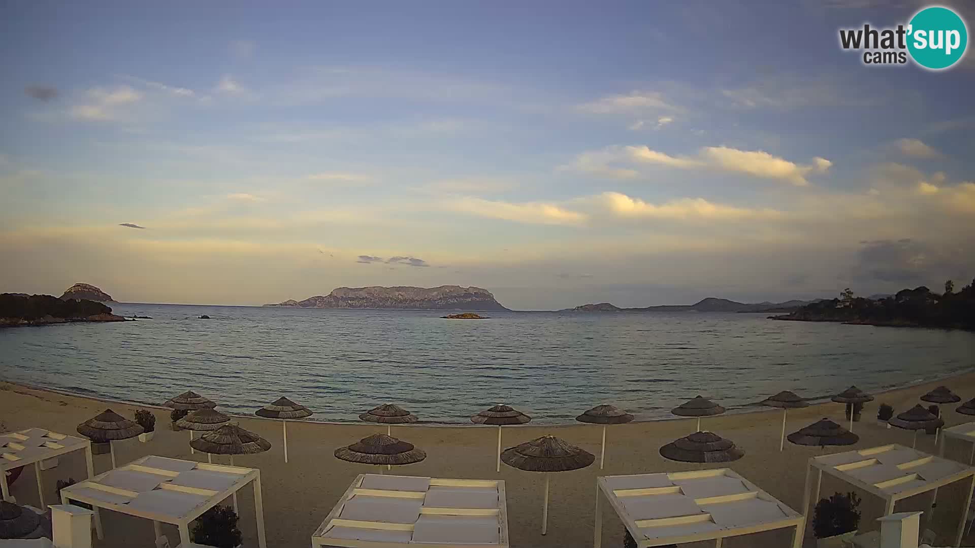Plaža Cala Sassari Spletna kamera v živo Golfo Aranci – Sardinija