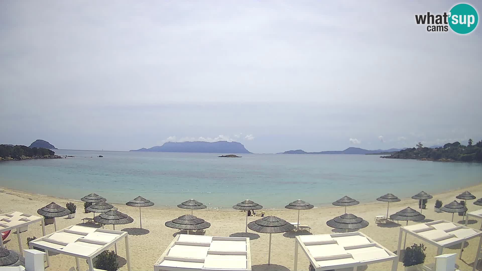 Plaža Cala Sassari Spletna kamera v živo Golfo Aranci – Sardinija