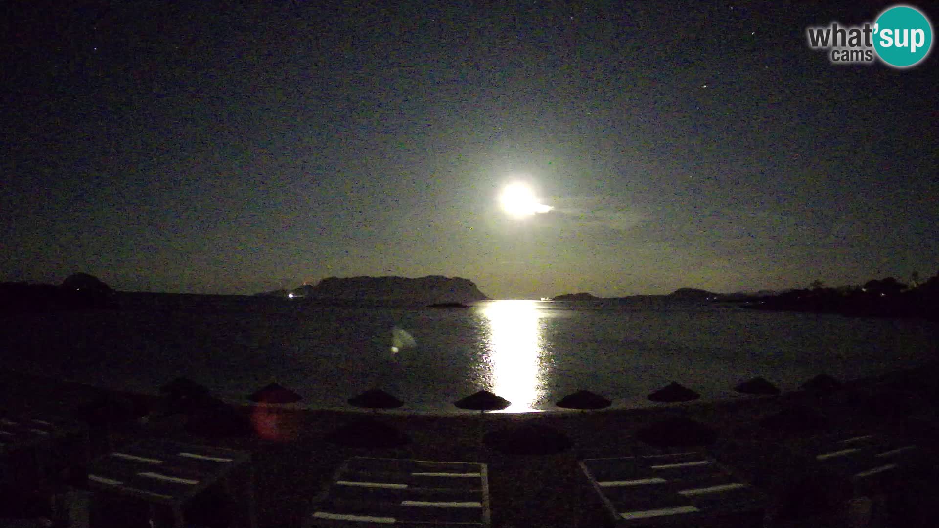 Plaža Cala Sassari Spletna kamera v živo Golfo Aranci – Sardinija