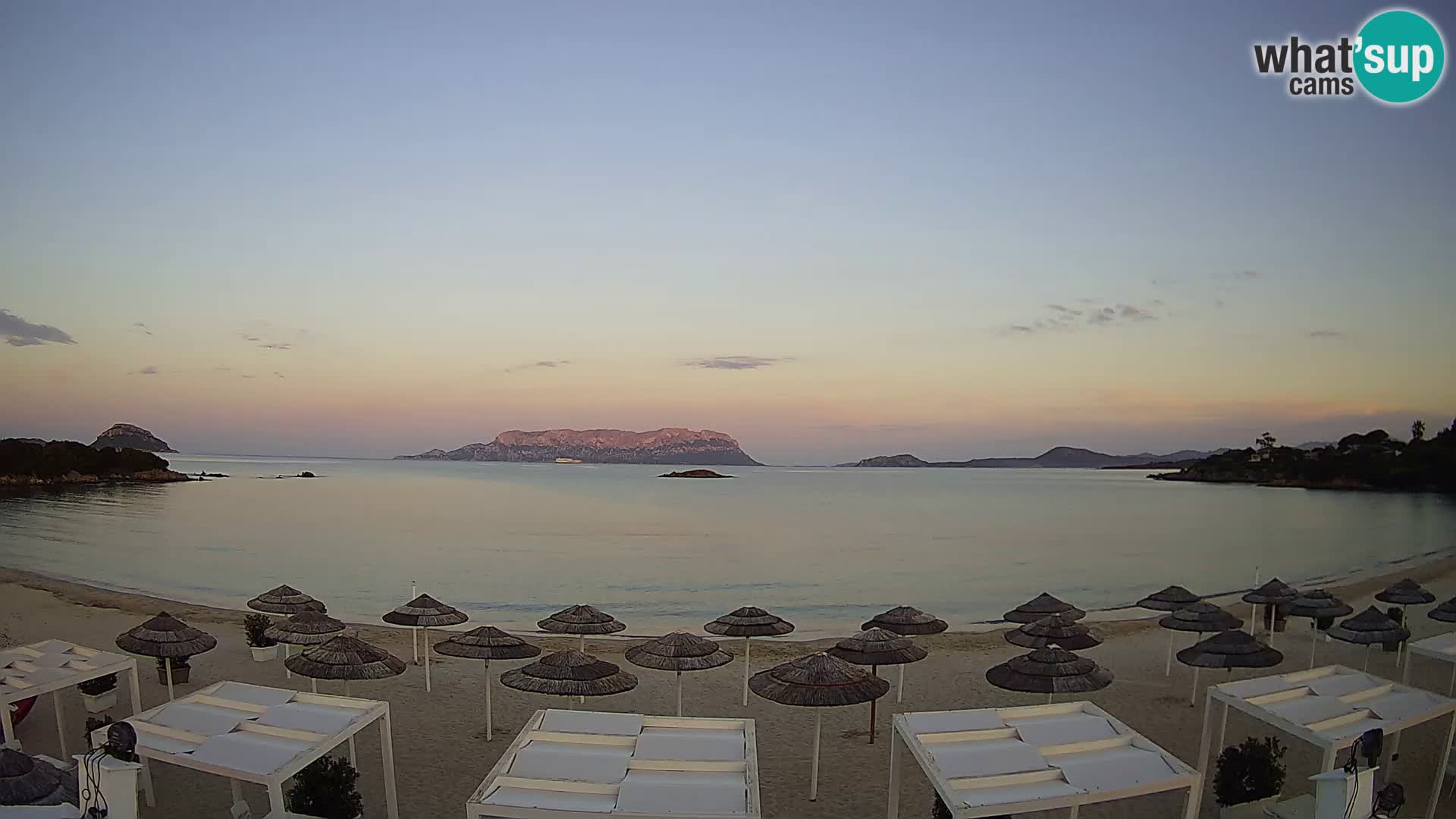 Plaža Cala Sassari Spletna kamera v živo Golfo Aranci – Sardinija