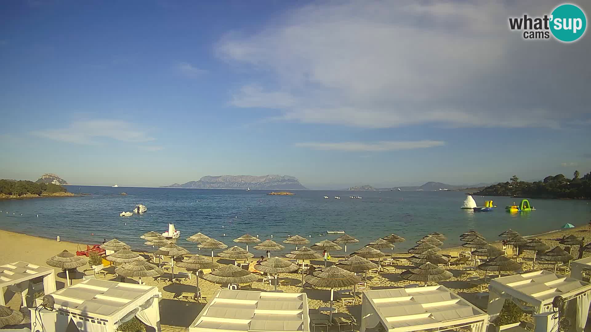 Plaža Cala Sassari Spletna kamera v živo Golfo Aranci – Sardinija