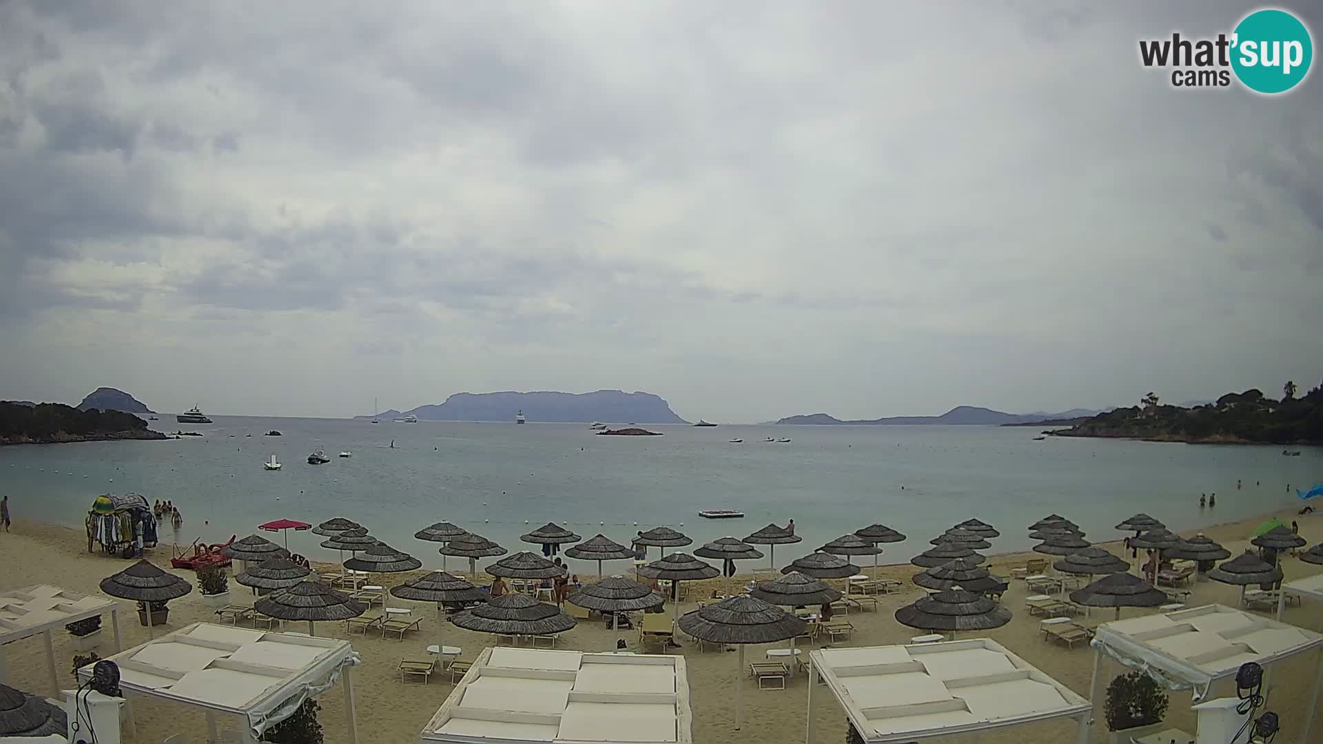 Plaža Cala Sassari Spletna kamera v živo Golfo Aranci – Sardinija
