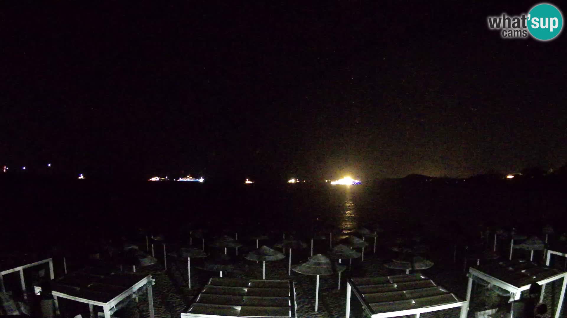 Plaža Cala Sassari Spletna kamera v živo Golfo Aranci – Sardinija