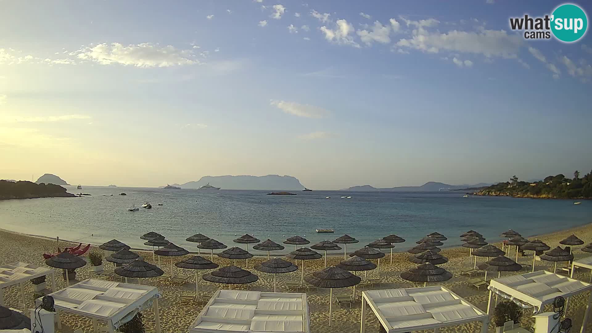 Plaža Cala Sassari Spletna kamera v živo Golfo Aranci – Sardinija