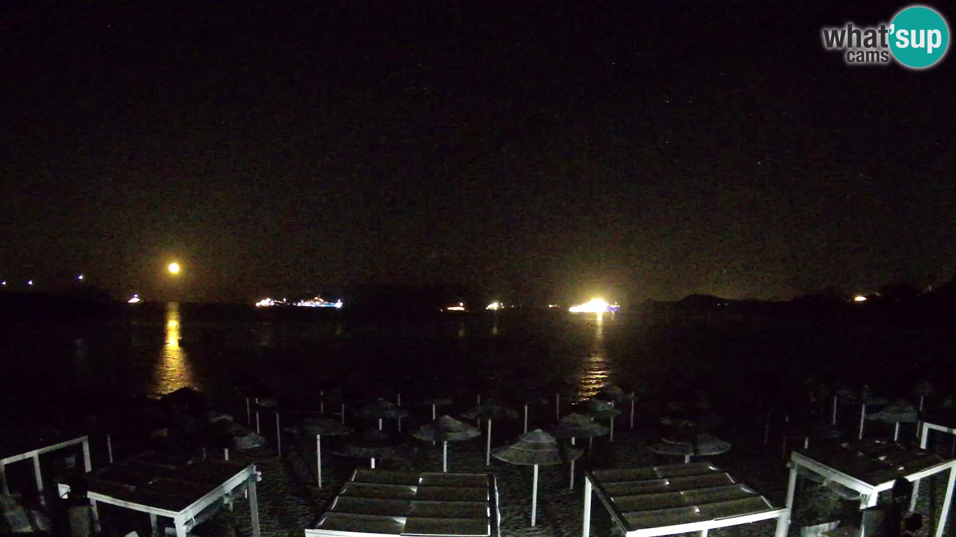 Plaža Cala Sassari Spletna kamera v živo Golfo Aranci – Sardinija