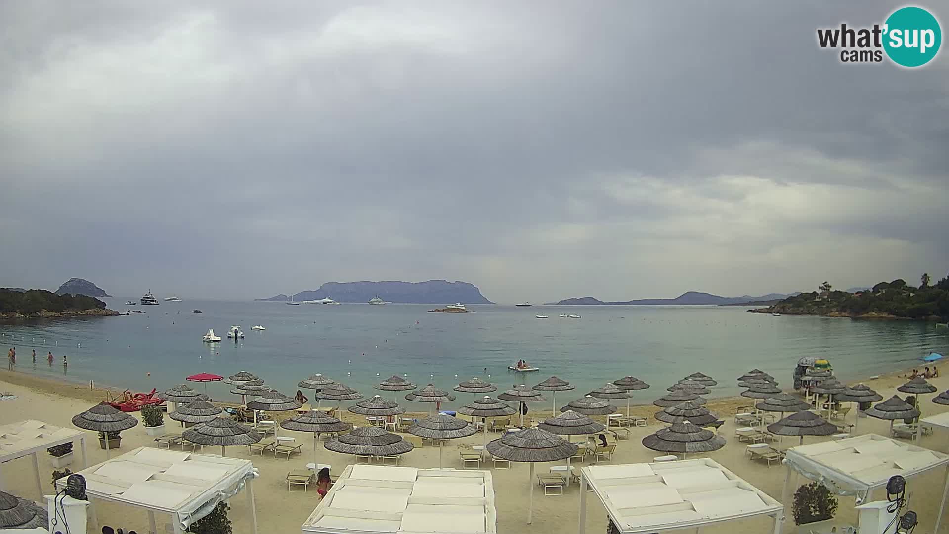 Plaža Cala Sassari Spletna kamera v živo Golfo Aranci – Sardinija
