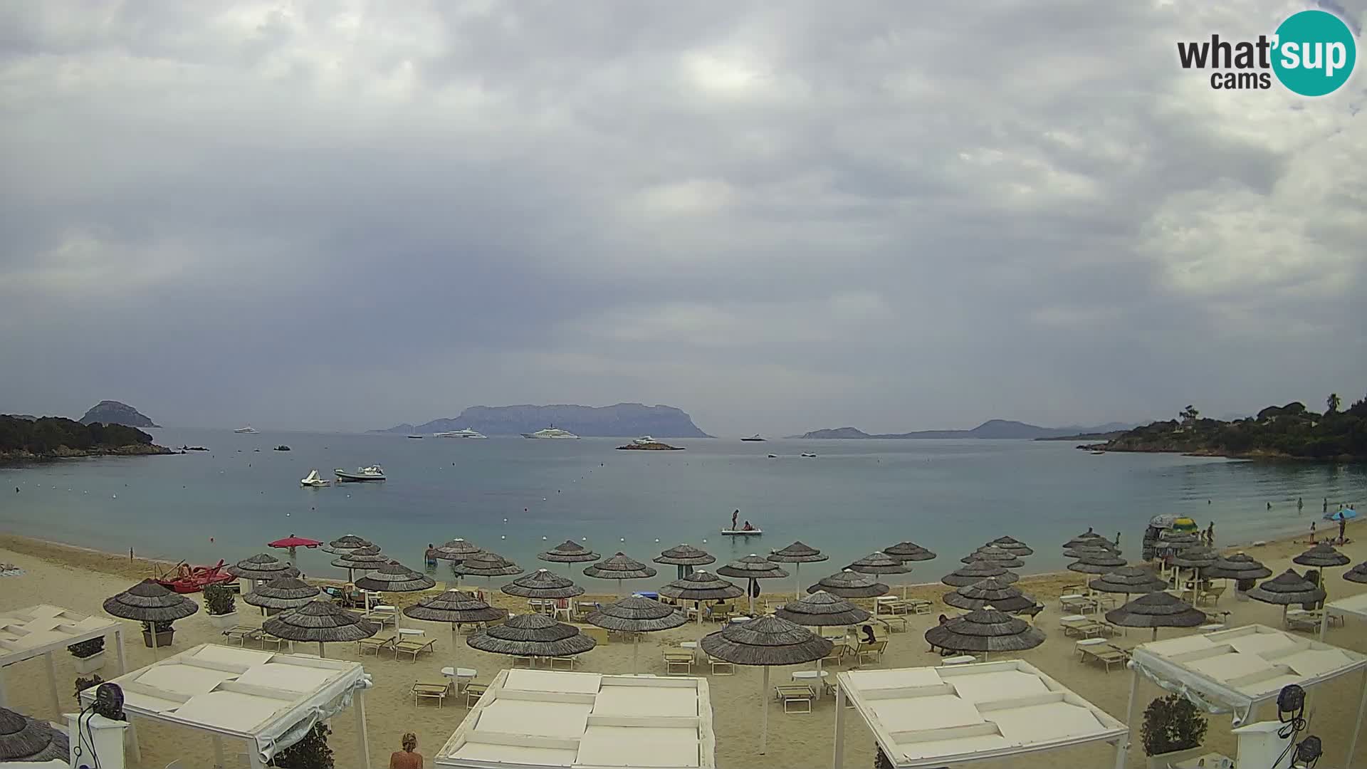 Plaža Cala Sassari Spletna kamera v živo Golfo Aranci – Sardinija