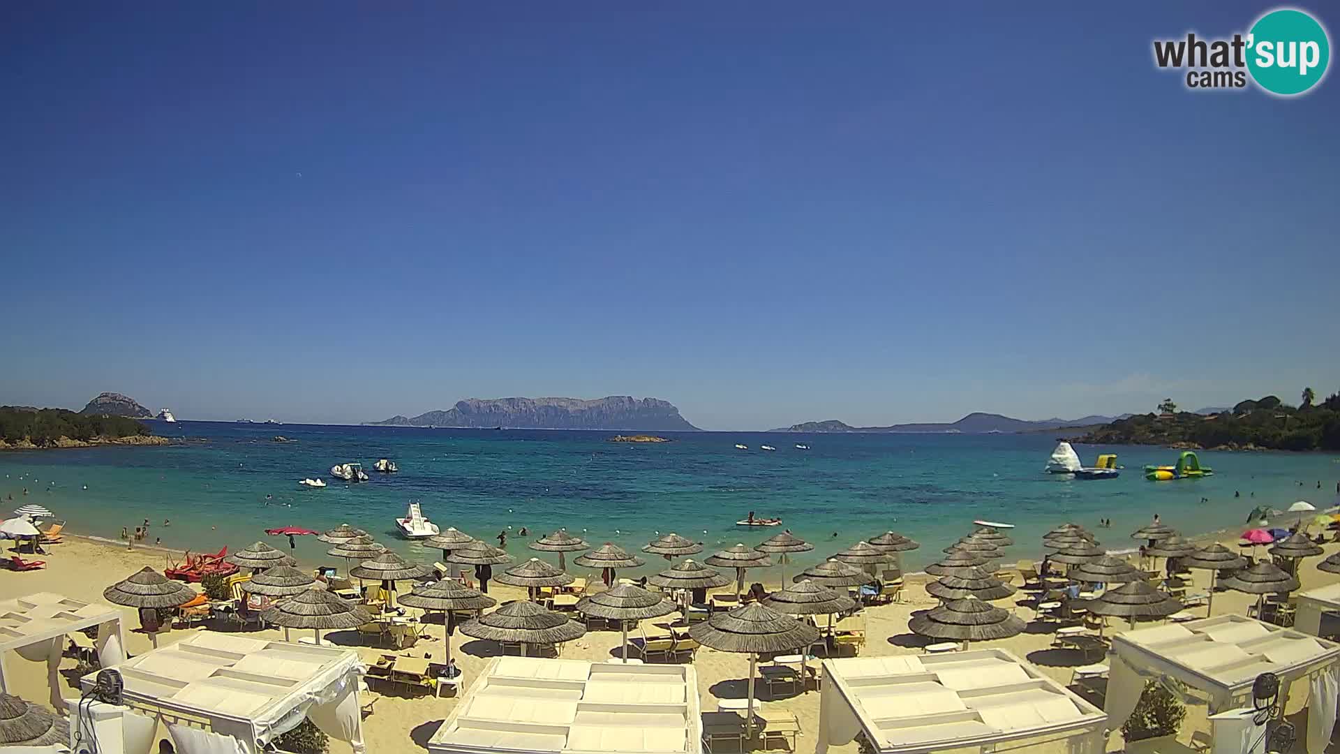 Plaža Cala Sassari Spletna kamera v živo Golfo Aranci – Sardinija