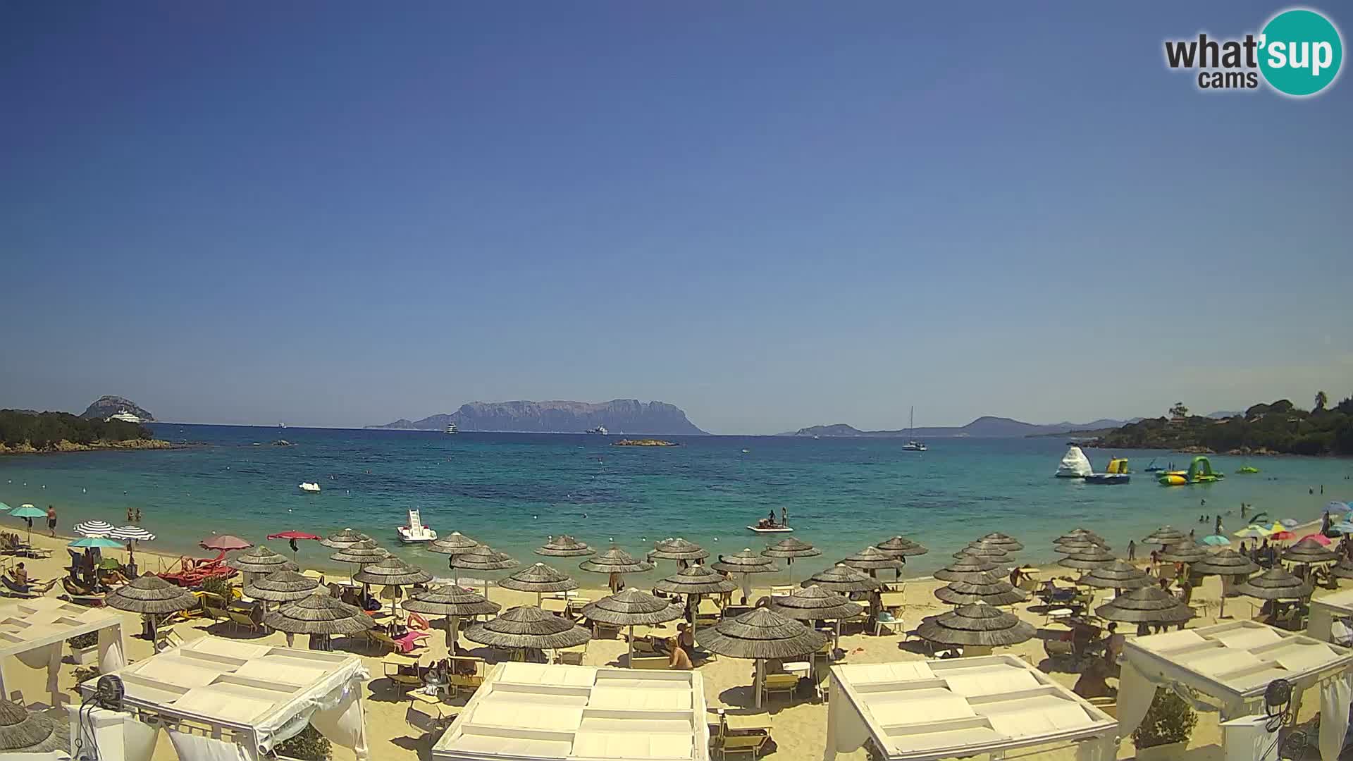 Plaža Cala Sassari Spletna kamera v živo Golfo Aranci – Sardinija