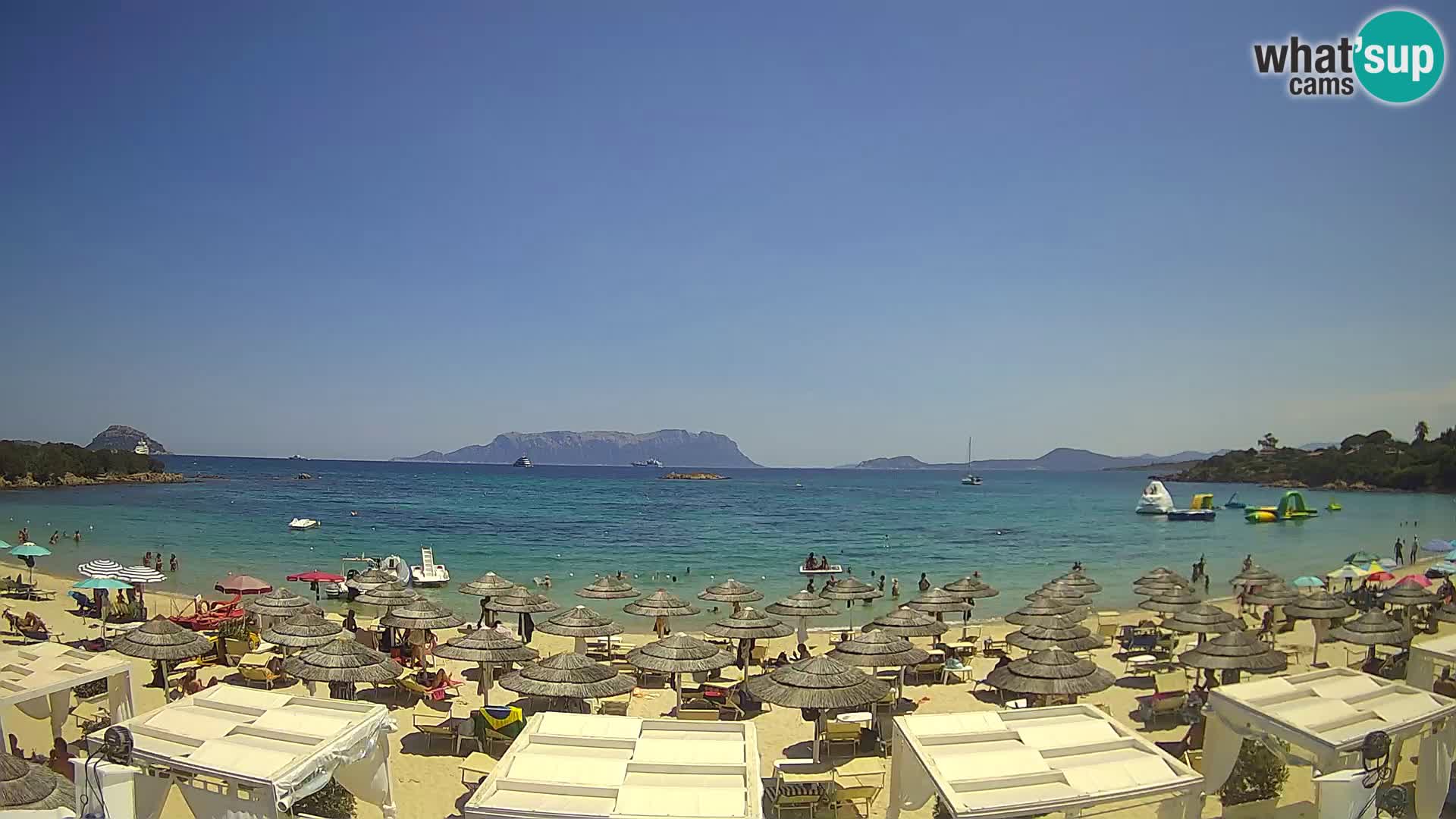 Plaža Cala Sassari Spletna kamera v živo Golfo Aranci – Sardinija