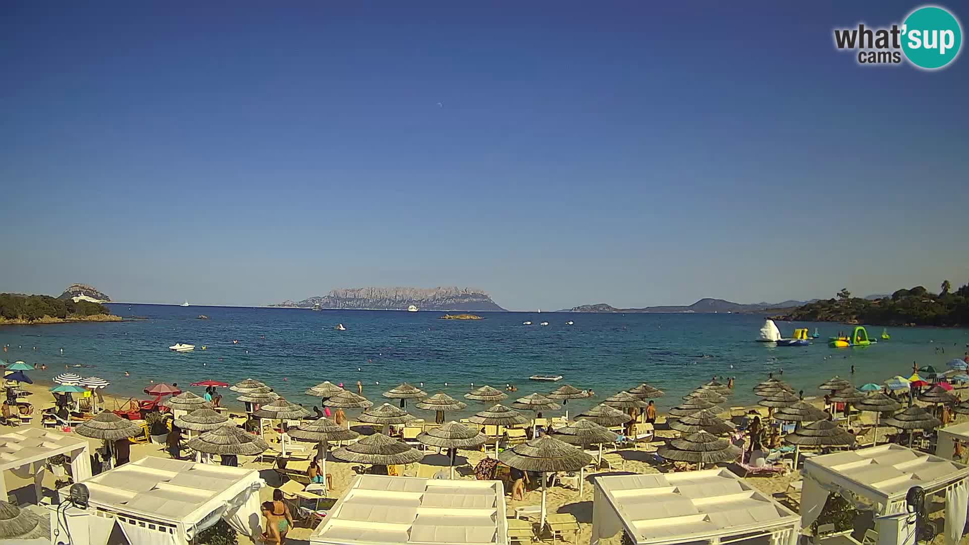 Plaža Cala Sassari Spletna kamera v živo Golfo Aranci – Sardinija
