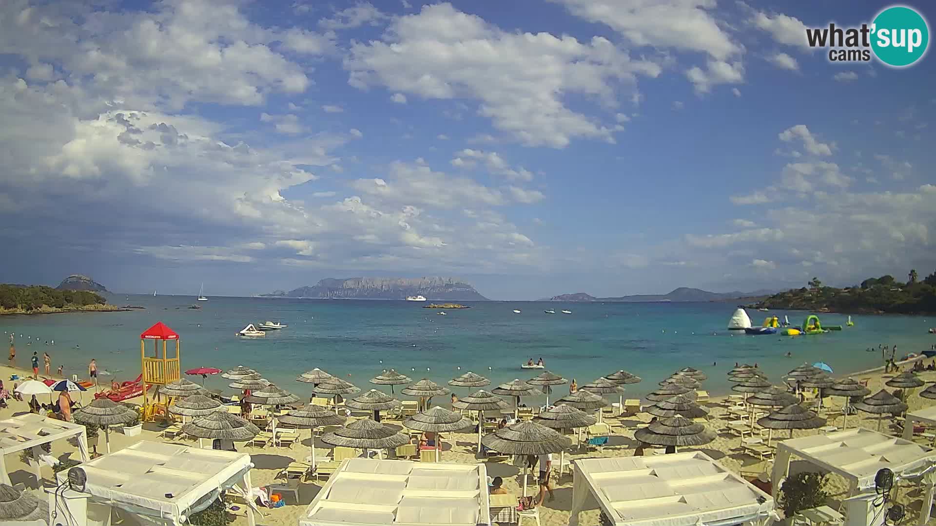Plaža Cala Sassari Spletna kamera v živo Golfo Aranci – Sardinija