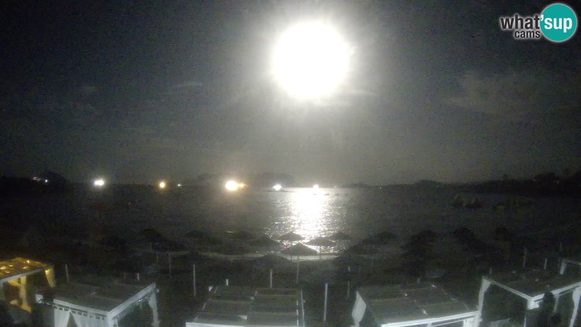 Plaža Cala Sassari Spletna kamera v živo Golfo Aranci – Sardinija