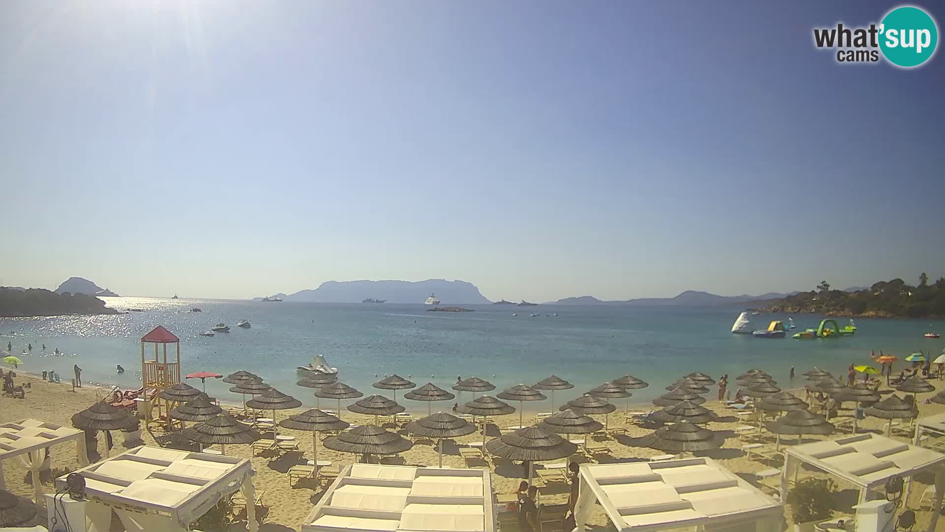 Plaža Cala Sassari Spletna kamera v živo Golfo Aranci – Sardinija