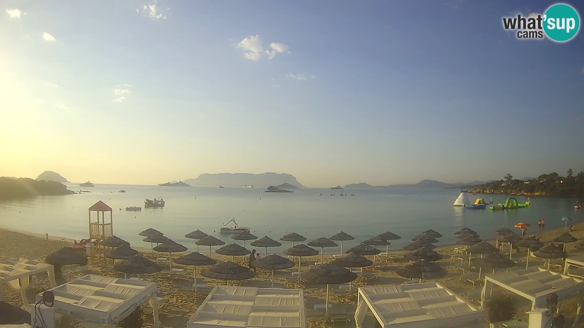 Plaža Cala Sassari Spletna kamera v živo Golfo Aranci – Sardinija