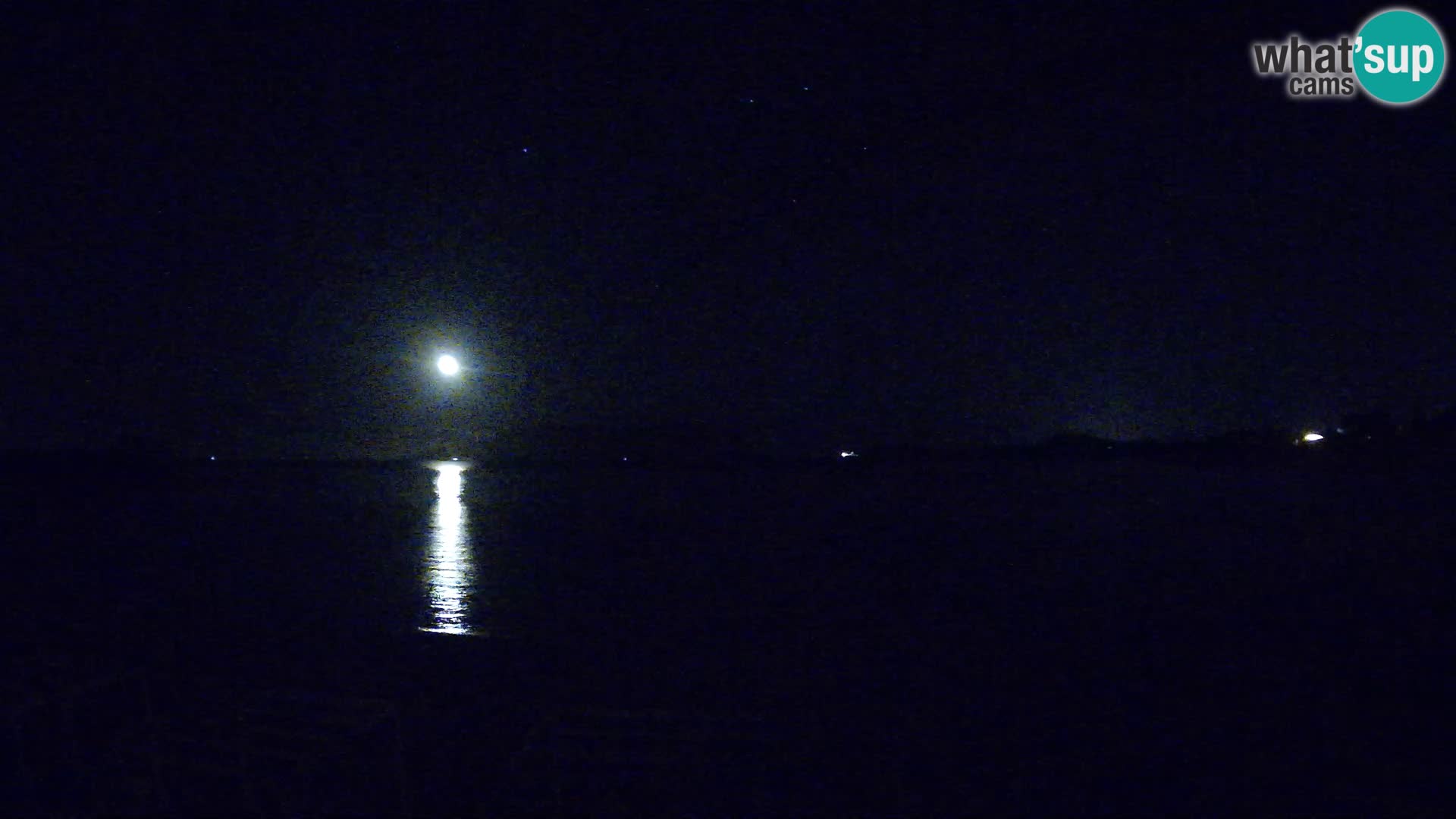 Plaža Cala Sassari Spletna kamera v živo Golfo Aranci – Sardinija