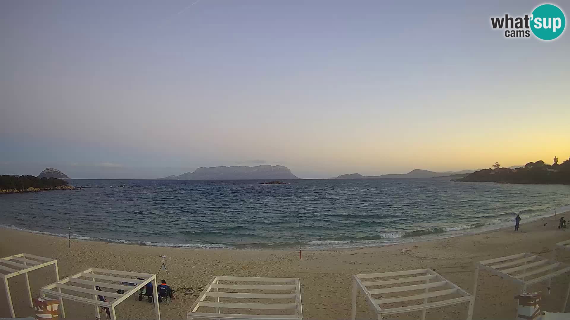 Plaža Cala Sassari Spletna kamera v živo Golfo Aranci – Sardinija