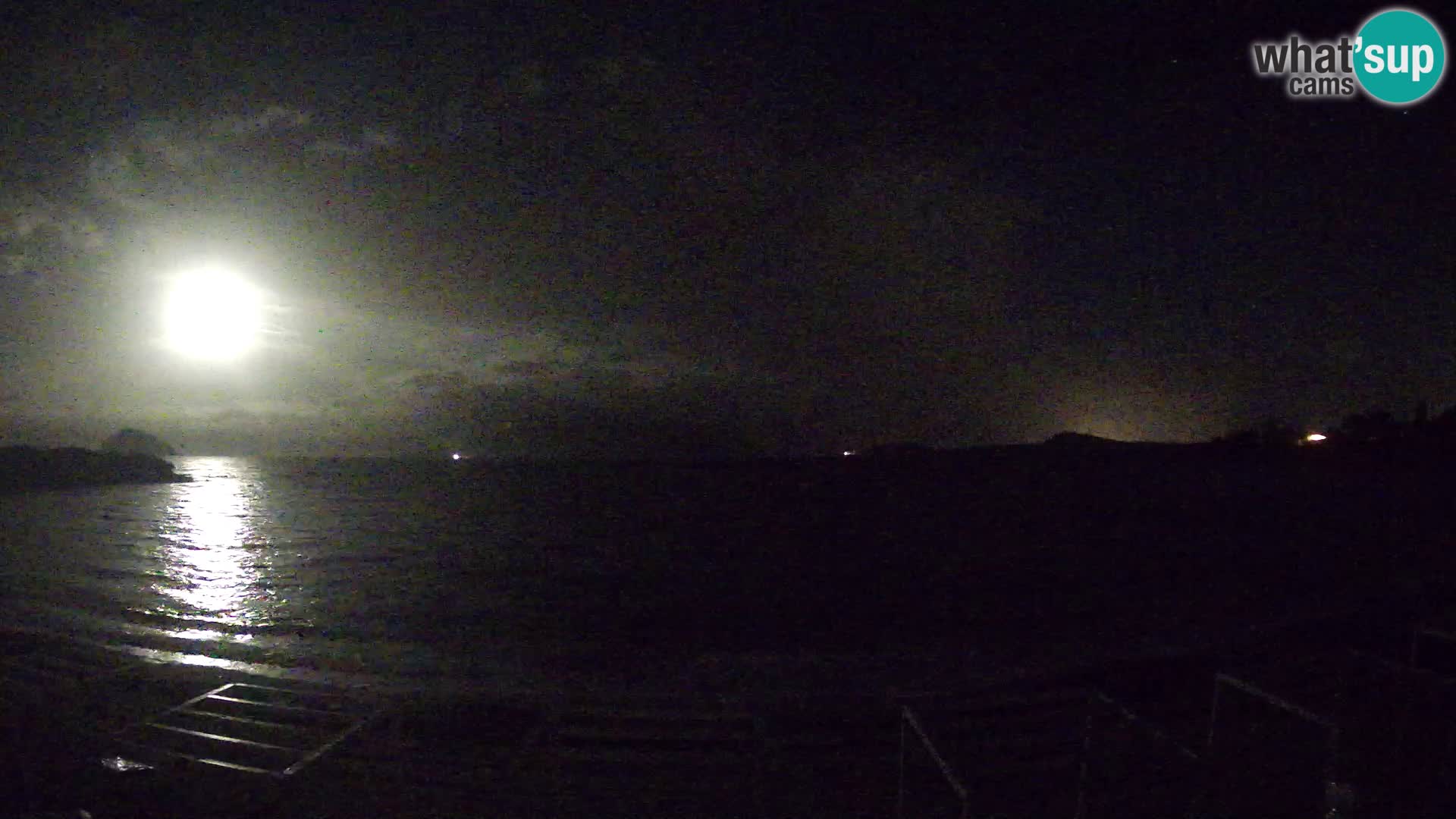 Plaža Cala Sassari Spletna kamera v živo Golfo Aranci – Sardinija