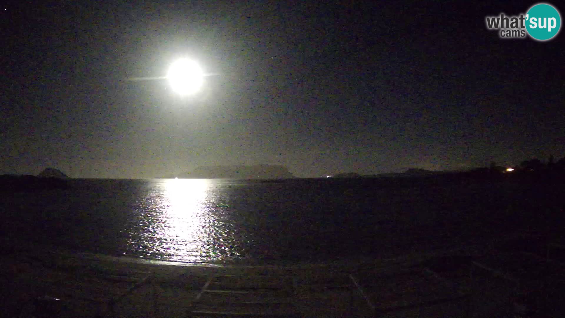 Plaža Cala Sassari Spletna kamera v živo Golfo Aranci – Sardinija