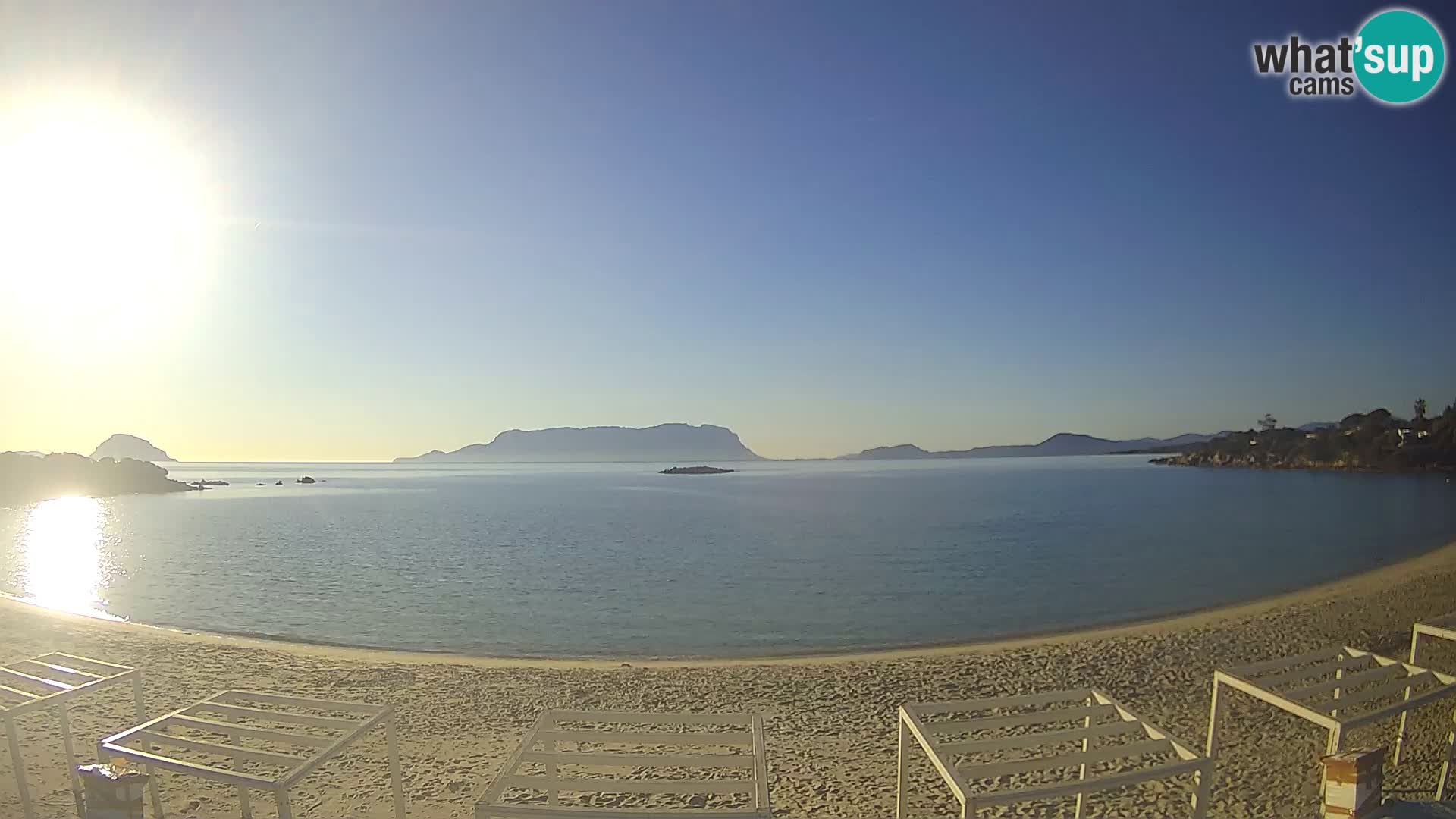 Plaža Cala Sassari Spletna kamera v živo Golfo Aranci – Sardinija