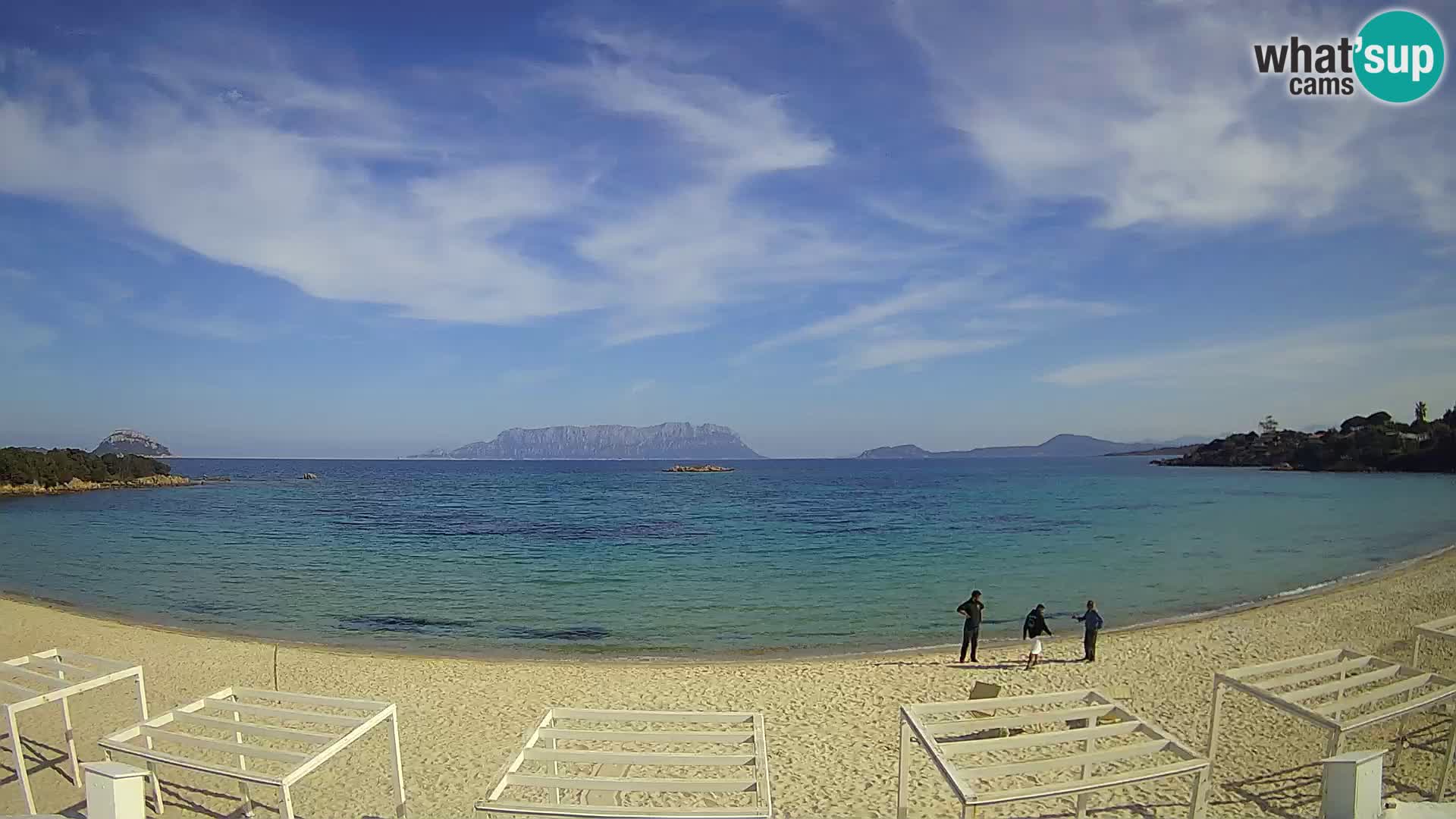 Plaža Cala Sassari Spletna kamera v živo Golfo Aranci – Sardinija
