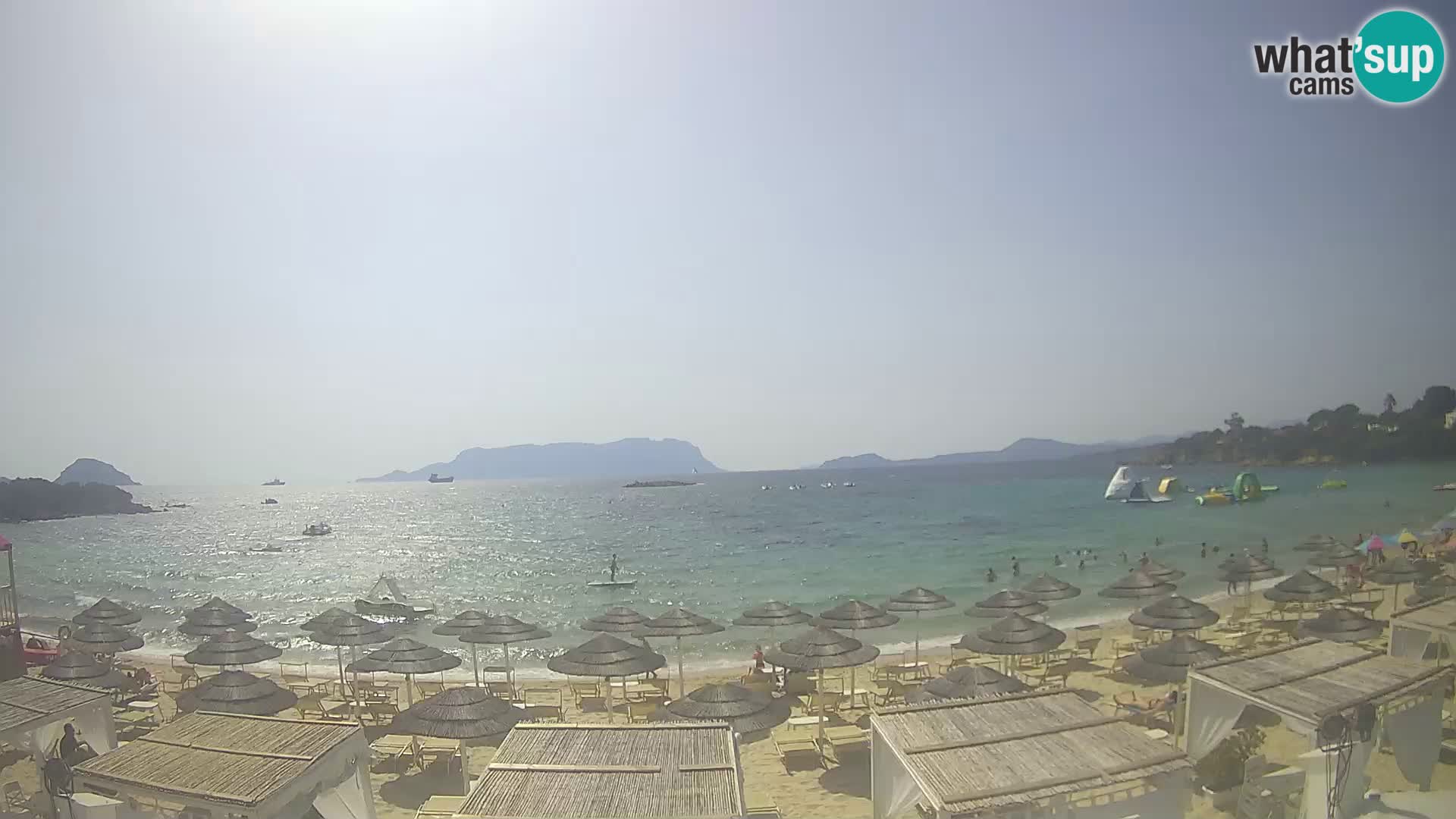 Plaža Cala Sassari Spletna kamera v živo Golfo Aranci – Sardinija