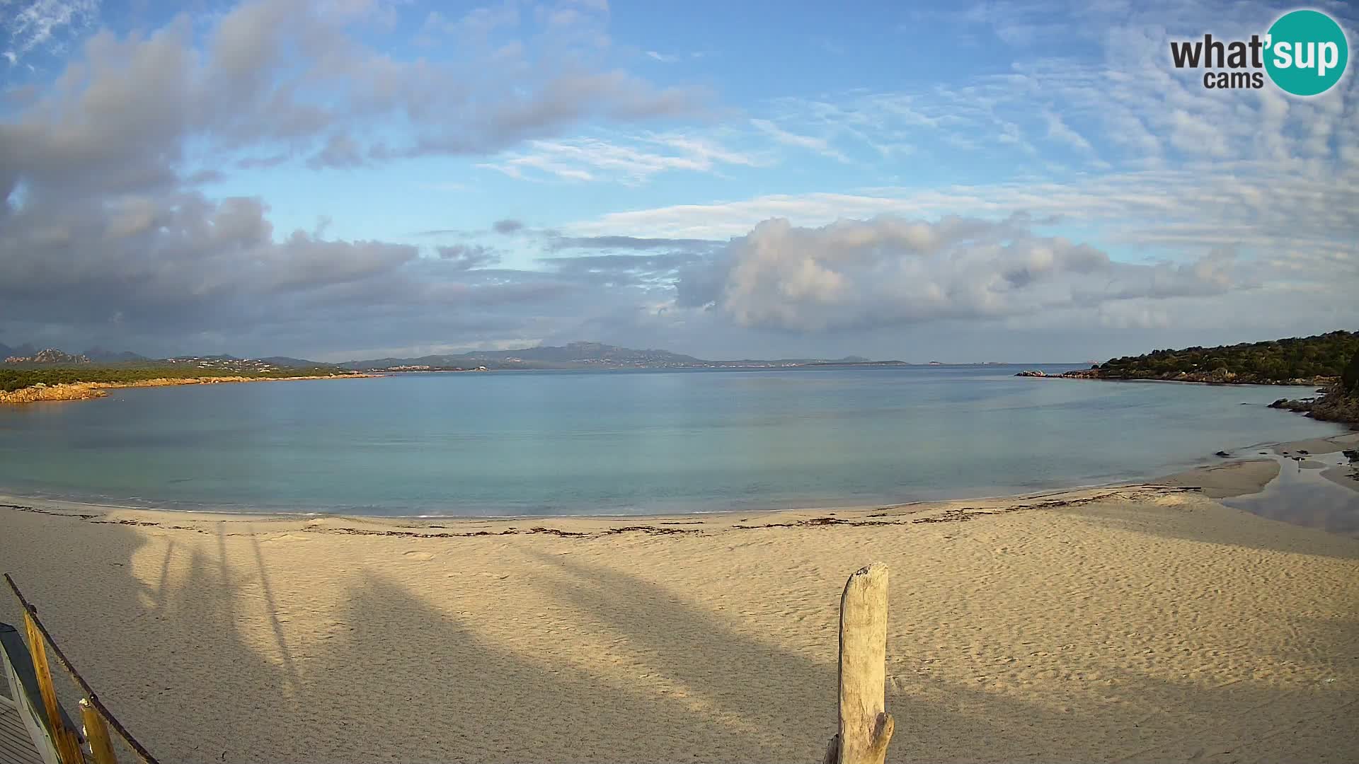 U živo plaža Cala Sabina – web kamera Golfo Aranci – Sardinija