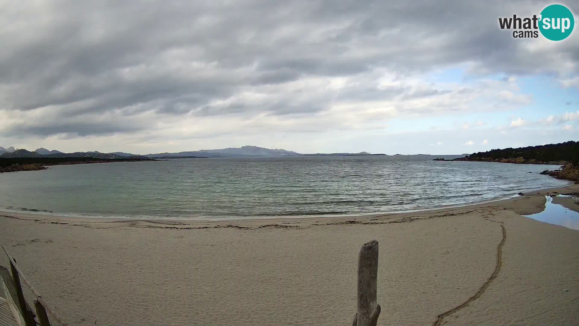 U živo plaža Cala Sabina – web kamera Golfo Aranci – Sardinija