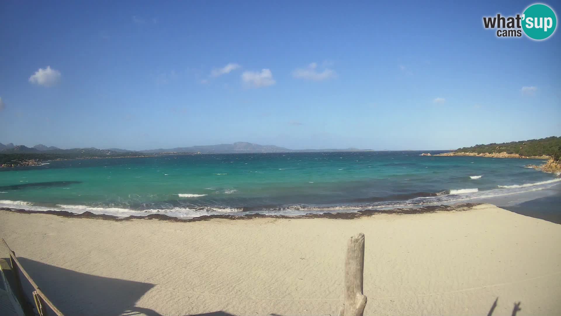 U živo plaža Cala Sabina – web kamera Golfo Aranci – Sardinija