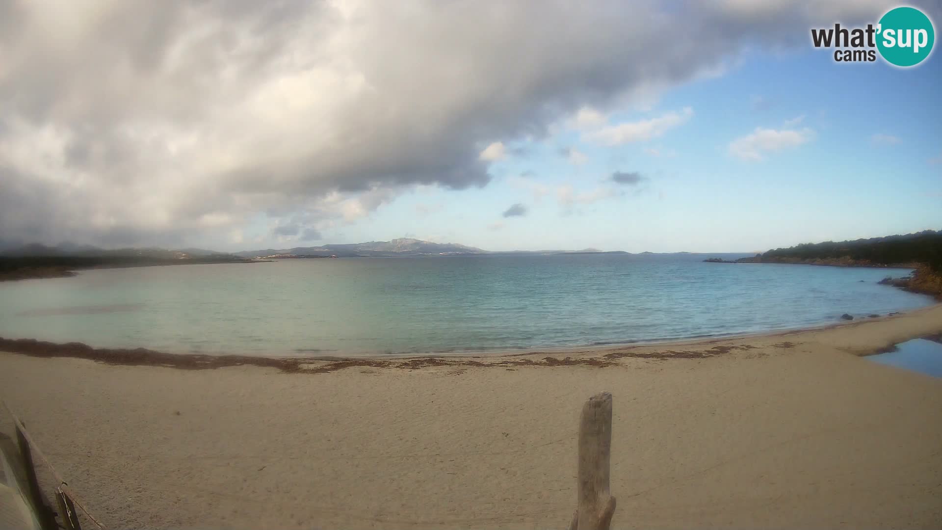 U živo plaža Cala Sabina – web kamera Golfo Aranci – Sardinija