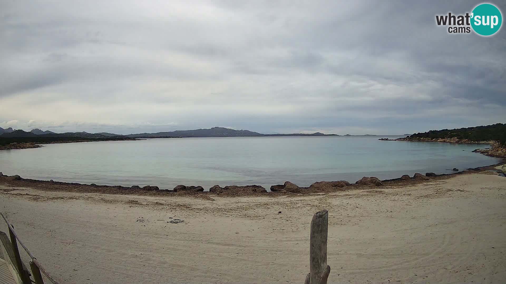 U živo plaža Cala Sabina – web kamera Golfo Aranci – Sardinija