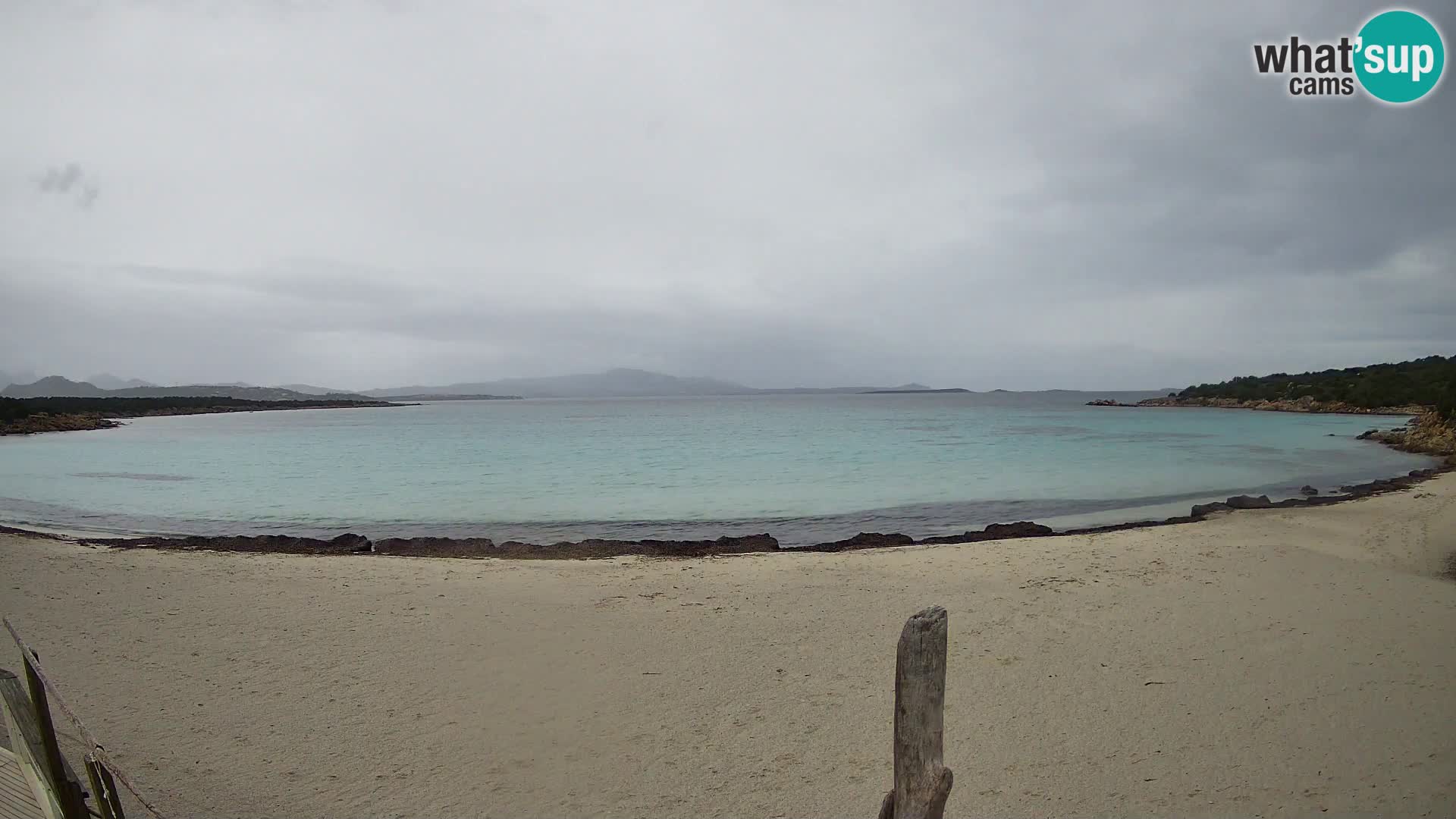 U živo plaža Cala Sabina – web kamera Golfo Aranci – Sardinija