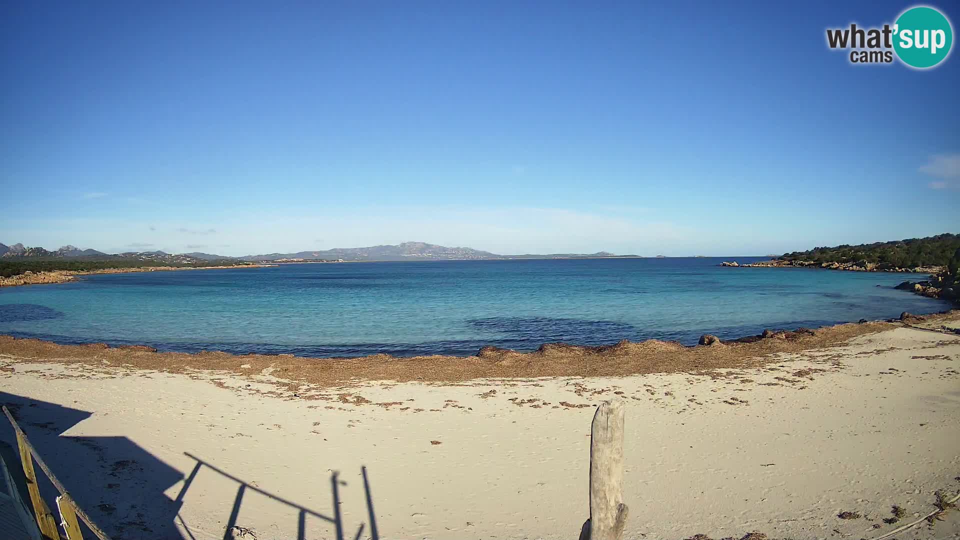 U živo plaža Cala Sabina – web kamera Golfo Aranci – Sardinija